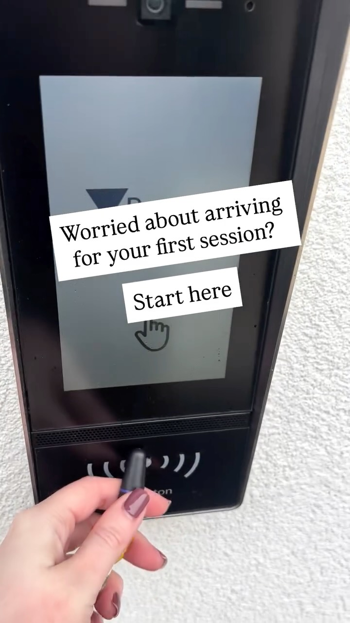 Your first visit - step by step 💛
@orawellbeing
#therapist #derbyshire #therapyspace #therapyroom #firsttherapysession