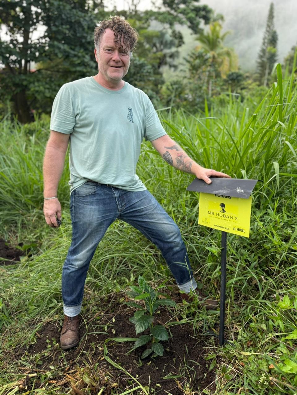 Planted a Geisha in our name @vergelestate. Excited to see how it develops in the next years. Went swimming in the farms river with the gang.
@forestgreencoffee
#coffee #coffeeroasting #kaffeerösterei #coffeeroastery #artisancoffee #ethicallysourced #relationshipcoffee #coffeelover #coffeeaddict #Espresso #specialtycoffee #thirdwavecoffee #coffeelife #coffeebreak #mrhobans #coffeeexperience #Loringcertifiedtrainer #traceablecoffee#coffeesourcing #coffeebeans #singleorigincoffee #supportyourlocal #coffeeisallaboutpeople