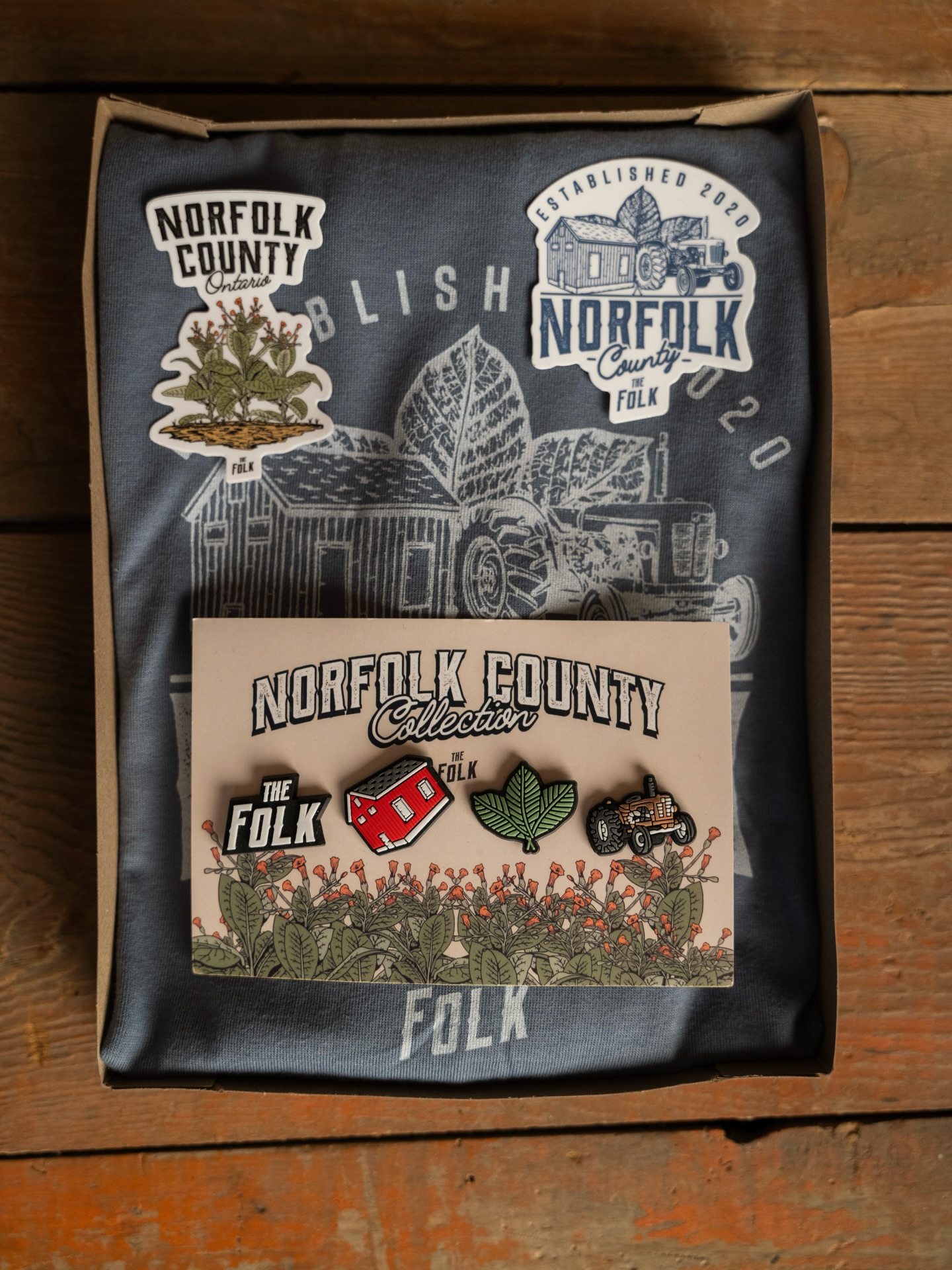 Cyber Monday is officially LIVE at thefolk.ca 👀
Save with our gift box sets!
Plus the comeback of our OG Holiday Crew! Pre-order to get yours before Christmas. 🎄
