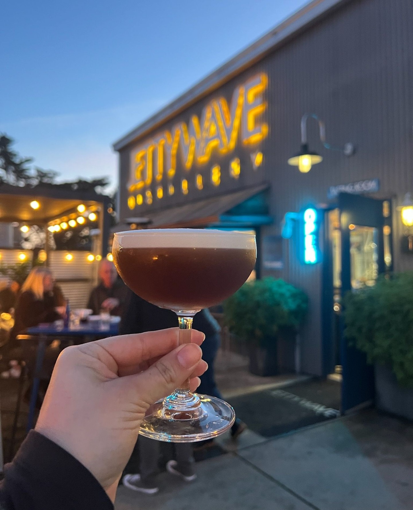 December is here! 🌲🥃
Come join us for our last 'Local's Happiest Hours' of the year.
We'll be open tomorrow from 3-8 for our monthly bonus Thursday!
Alex Pasternack is playing live from 4-7, AND it's our pick up party for Spirited Society members!
Looking for a unique gift this holiday season? You can gift an entire year of The Spirited Society for only $400 - ask a team member for details!
See you at Jettywave!
#HolidayCocktails #SipLikeItMatters #Spirits