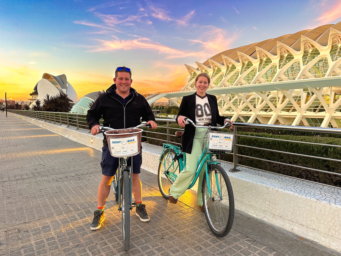 Elsa and Hans, a sĆŗper lovely couple from Gorinchem, the Netherlands, are visiting sunny Valencia! Yesterday, after their very first day in the city, they spontaneously decided to join a bike tour š².
They booked a private tour, which meant it was super intimateā¦! They picked up so many new insights that they now know exactly what they want to explore even more during their last two days in Valencia.
Elsa and Hans, enjoy your well-deserved time here. We absolutely loved having you with us and hope to welcome you back again someday!
Would you also like to discover Valencia in an easy and enjoyable way? Join one of our small-scale, personal group tours! Or book a private tour so we can tailor the experience completely to your wishes.
And why not consider an afternoon tour? Starting halfway through the day, itās the perfect moment to enjoy the stunning, almost unreal sunsets this time of year š
Elsa and Hans: lots of love, and see you next time! š
Tours in DE/EN/ES/IT/FR/NL
.
.
#gezelligfietseninvalencia #valencia #gezelligvalencia #fietstour #biketour #hiking #hikinginspain #fietseninvalencia #weekendjeweg #cargobike #getinvolvedvalencia #bezienswaardighedenvalencia #bikerental #nederlandsegidsinvalencia #bezienswaardighedenvalencia #citytripvalencia #stedentrip #fietstocht #thingstodoinvalencia #visitvalencia #highlightsvalencia #winetasting #tapastour #paellacookingclass