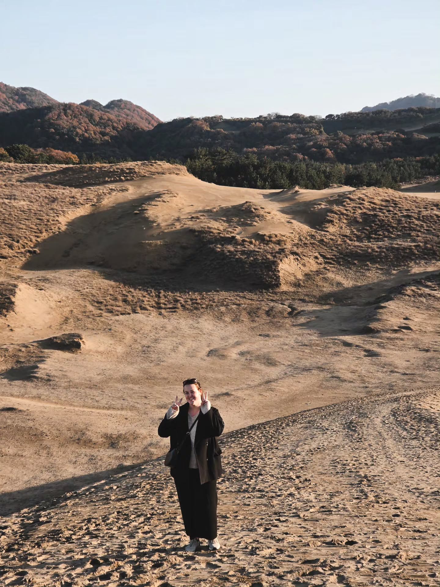 So posing like this is my new thing now ✌🏻✌🏻
No seriously, this shouldn't become a thing