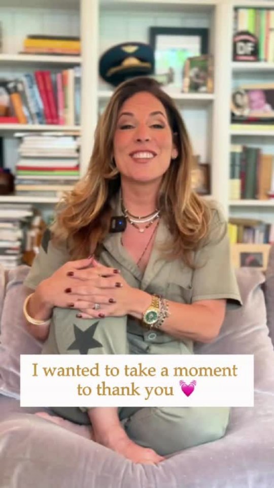 My heart is full! 💛
Thank you to everyone who joined the first ever #PocketfulOfGratitude challenge. ✨
Sharing this beautiful, rewarding experience with you was a true gift. My hope is that you carry this feeling of gratitude with you into the holiday season and beyond.
I truly hope this practice has been a life changer for you, just as it has been for me.
What was your biggest takeaway from the challenge? Let me know below! 💬
#PocketfulOfGratitude #PocketfulOfDaisy #GratitudeChallenge #LivingIntentionally #Gratitude #DaisyMoments #GratitudeChangesEverything