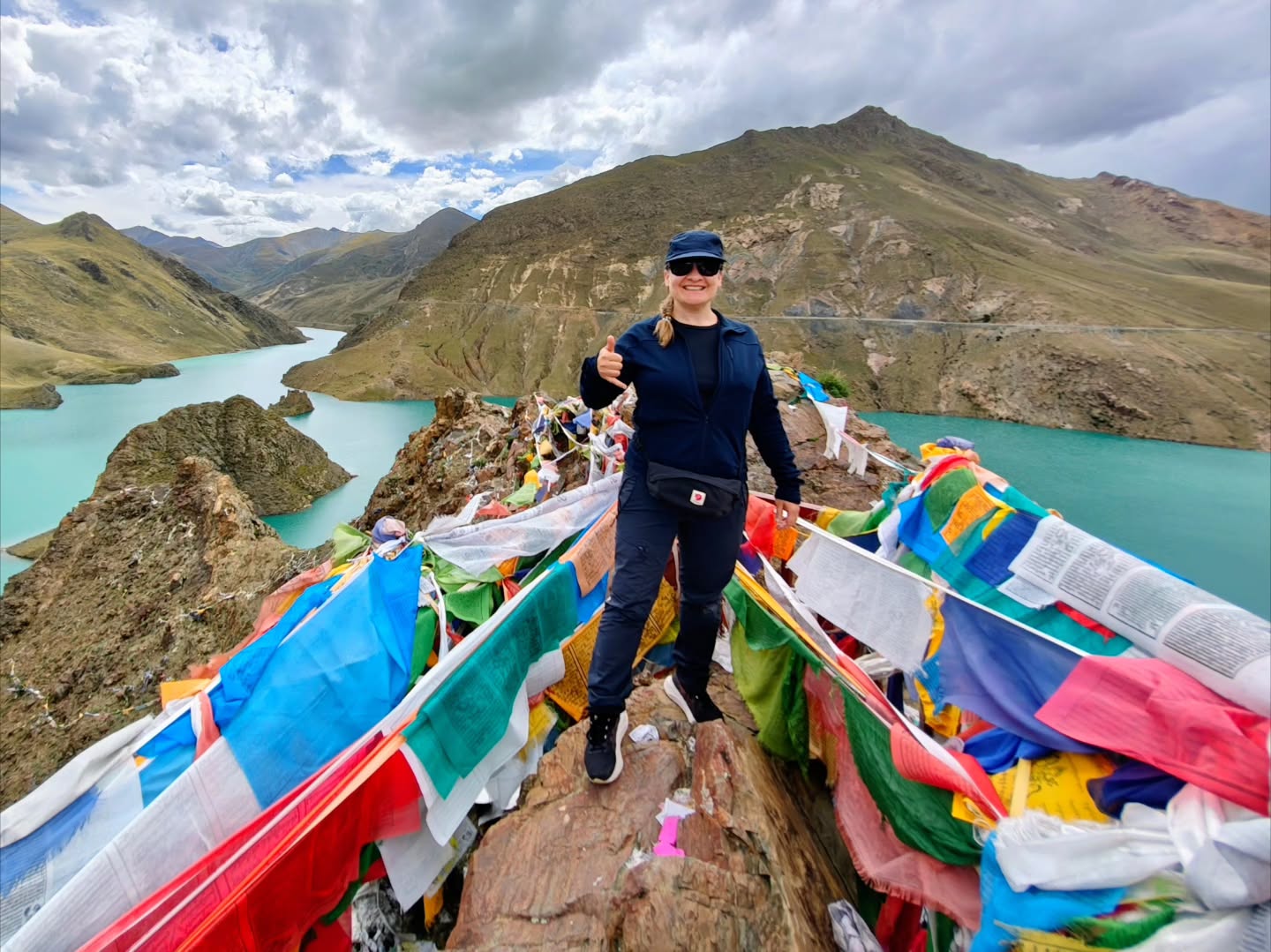 Prayer flags were present in every part of our expedition in Tibet, whether it was a mountain pass, villages or even near Mount Everest itself 😊. In the Himalayas, prayer flags are colorful banners featuring sacred images and mantras, used to spread blessings of peace and compassion.
They have five traditional colors: blue (sky/space), white (air/wind), red (fire), green (water), and yellow (earth), which represent the elements and are traditionally hung in that specific order from left to right, starting with blue. All five colours together signify balance. When the wind blows, it is believed to carry the prayers, goodwill and positive energy across the land for the benefit of all living beings 😊.
These colors, prayer flags and the Tibetan culture accompanied us throughout our journey. I'm grateful that I was able to learn more about Tibet's history and traditions from all the local people we talked to 😊.
@fjallravenofficial @fjallraven_shop_cz
#prayerflags #Tibet #AWomanFromMars