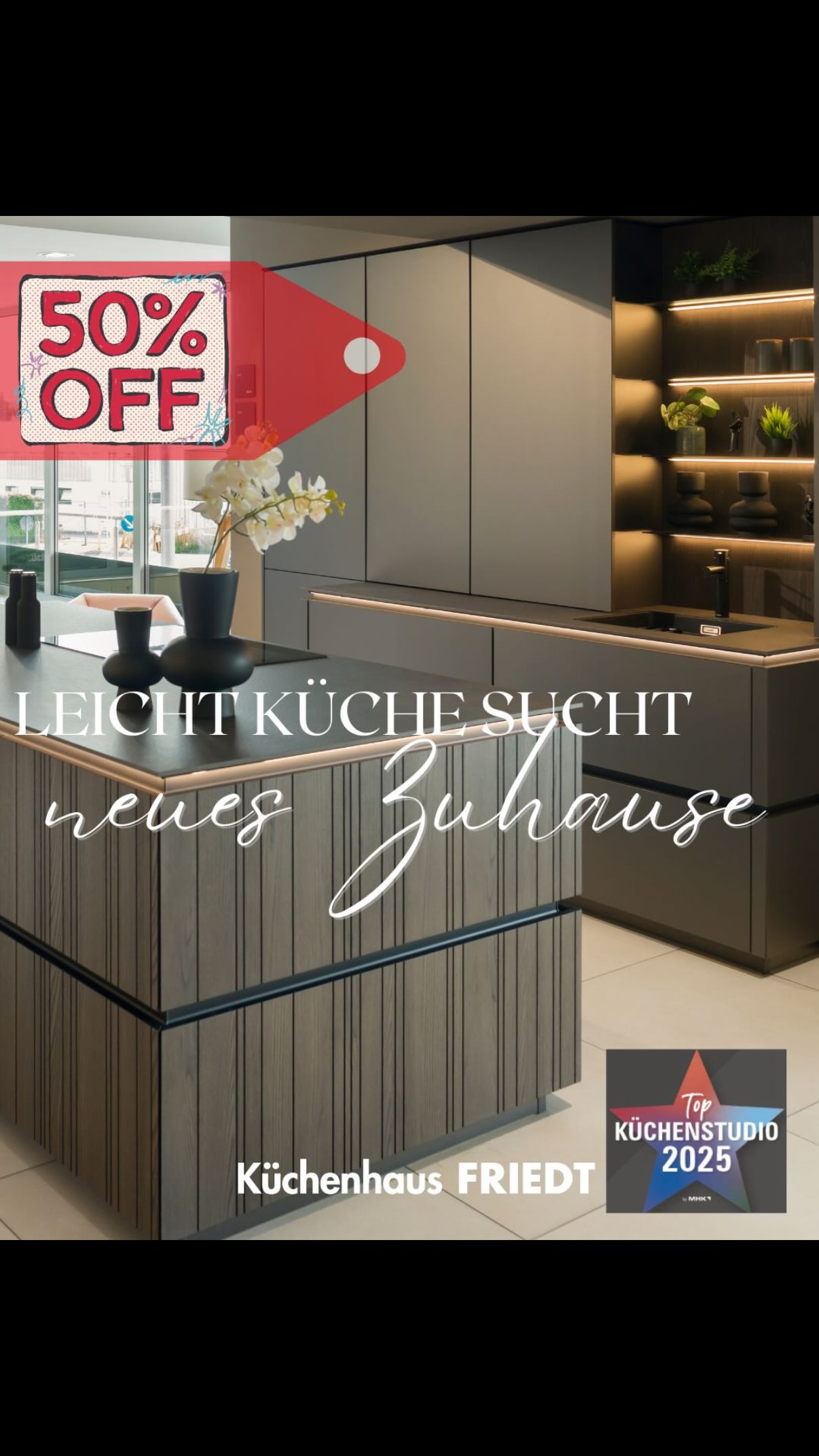 Diese Leicht Küche sucht ein neues Zuhause!
Dieses echte Designerstück bietet nicht nur eine aufwändige Planung, sondern auch eine hochwertige Ausstattung. It
Jetzt ist die perfekte Gelegenheit, denn die Küche ist drastisch reduziert! Wir brauchen dringend Platz für die Neuheiten 2026.
Für weitere Informationen schreibt uns gern eine Nachricht!
#LeichtKüche #ausstellungsküche
#Küchenliebe #Reduziert #kraichgau #küchenhausfriedt #musterküche #abverkaufsküche #sale