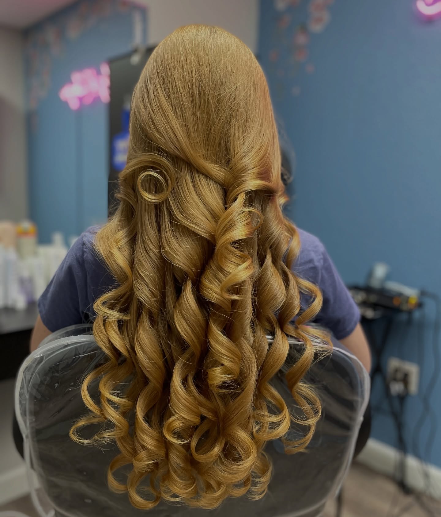 Real life Goldie Locks ๐
#satxhairstylist #satxhair #sanantoniohair