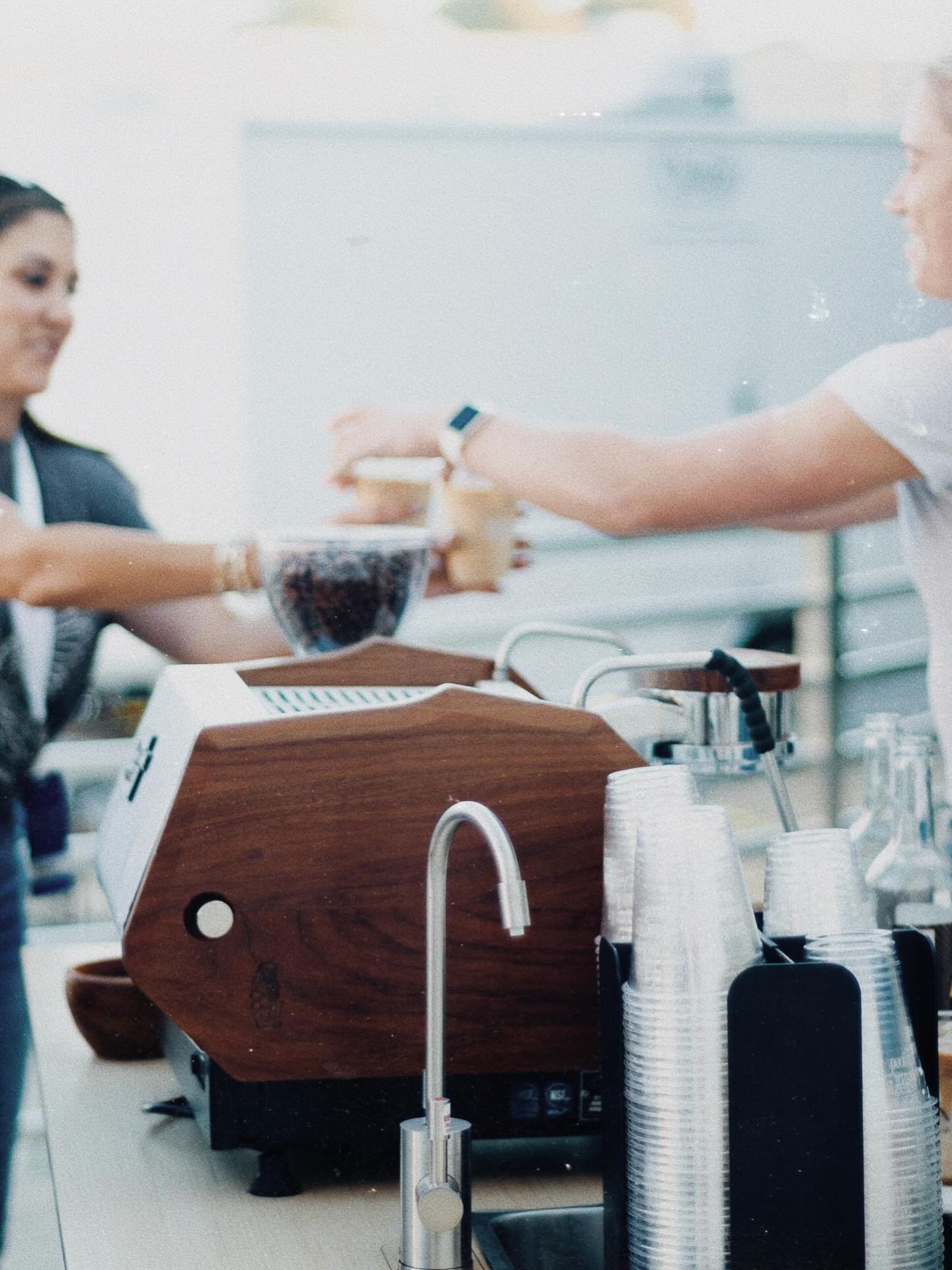 ☕️Let us fuel your weekend of shopping! Details on pop-ups below!
🖤 Black Friday- Creative Touch Boutique- Alexandria, MN- 6AM-11AM @creativetouchboutique
🛍️ Small Business Saturday- Eastide Mkt- Wheaton, MN- 9AM-2PM @theeastsidemkt