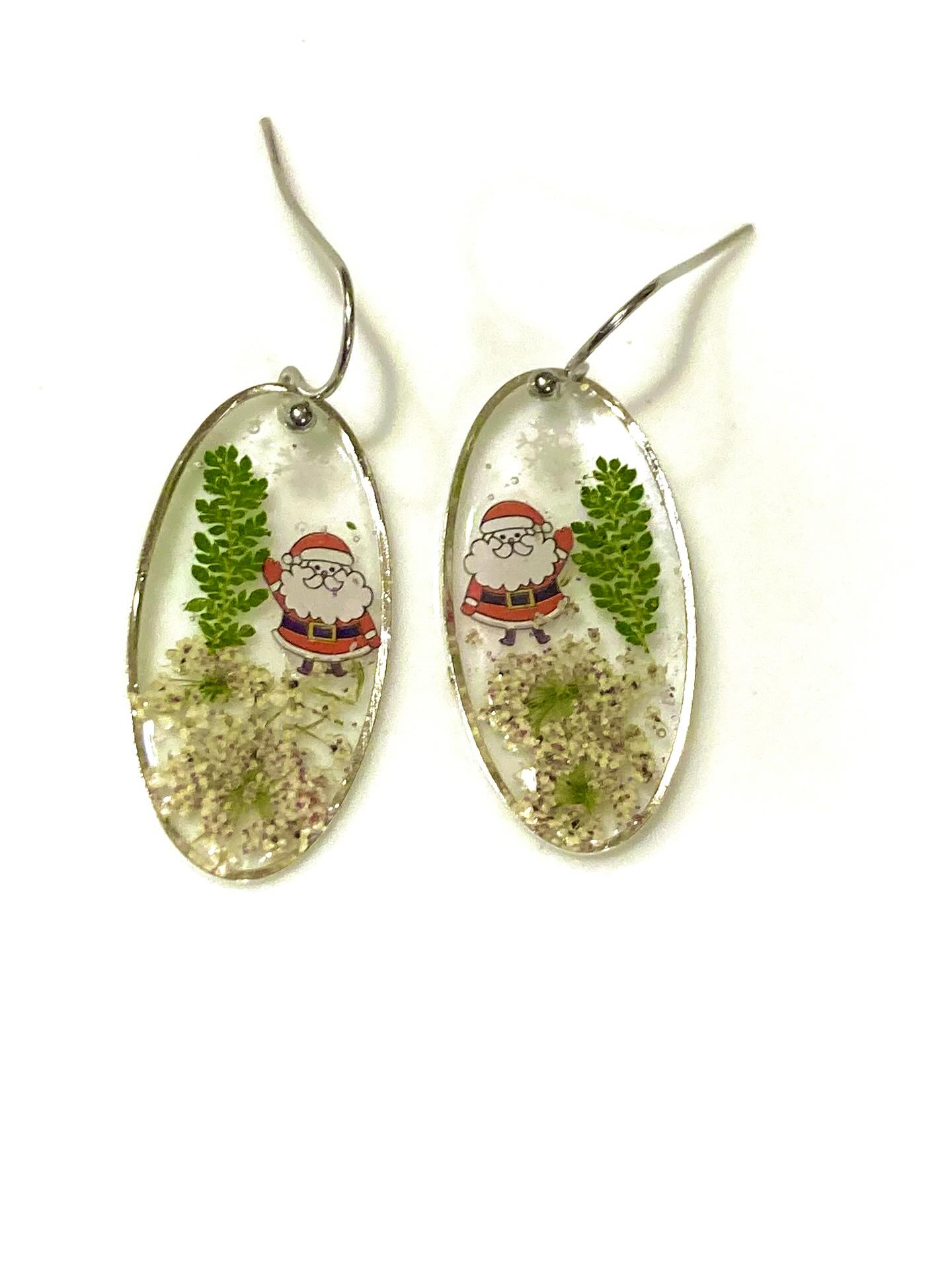 Christmas Earrings are in stock! Find them this weekend at the Country Christmas Faire at the Nevada County Fair Grounds in Grass Valley
❄️🎄☃️🌟