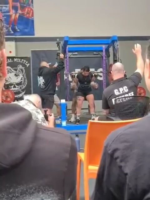 @annastasia_ant putting out some big numbers even with her very first time using a monolift being at the comp 😂
She’s set a squat record 145kg and a total record of 410kg‼️
You’ll be seeing more of her in the future 😉
Thankyou to @gpcaustralia and @aresstrength.keiloreast for hosting the event.
#bringthekaos #powerlifting