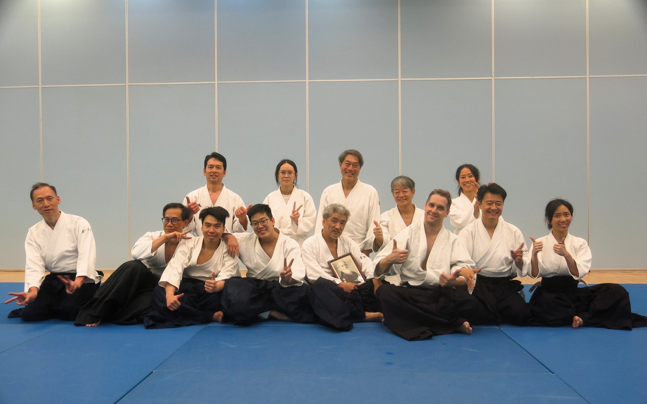 This Wednesday, We returned to Java Road Sports Center for the first time in several years.
When I checked in, the woman at the counter said, "Oh, it's been a while, hasn't it?"
It had been a while since We'd last visited the activity room. It was clean, spacious, and a pleasant training experience.