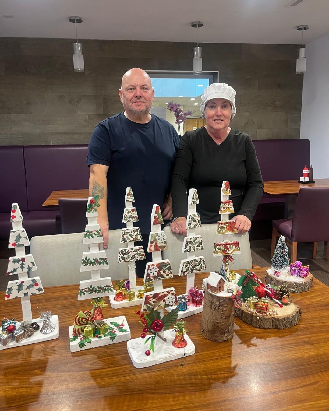 A very happy customer! 🙌
Jay’s Café at Potters Court were delighted with their handmade Christmas Day table decorations - crafted with care by the Reach team 🎄
It’s always wonderful to see our products bringing joy into the community. Thank you for supporting the work we do and helping our team shine this festive season!
Find out more about our work - link in bio.
#SocialEnterprise #Southampton #Hampshire #LearningDisabilities #LearningDisability #SouthamptonBusiness #Charity