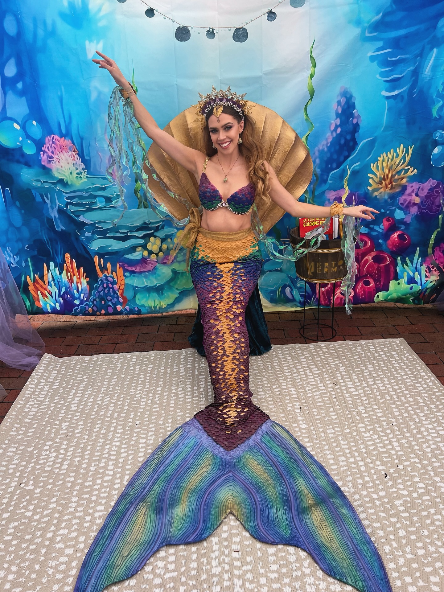 What a fin-tastic time at the @frankstonchristmasfestival on Saturday! ๐๐
So many giggles, waves and magical moments, thank you @frankstoncity and @frankstoncitylibraries for inviting me ashore to share stories and secrets about life under the sea ๐ง๐ปโโ๏ธโจ
See you again next year, little sea stars! โญ๏ธ๐