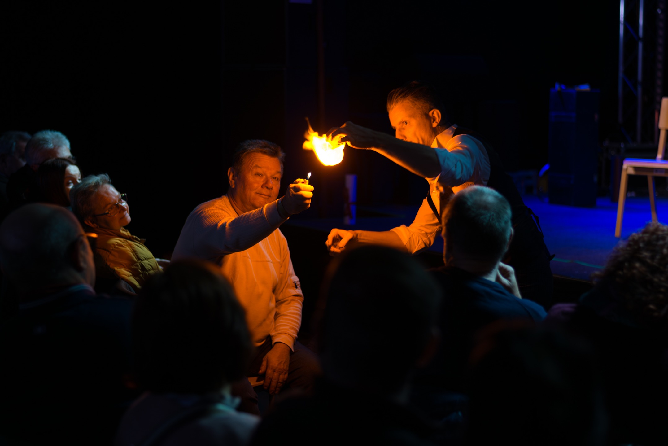 ✨Was für ein magischer Abend mit @wolfgang_moser & @philipp_ganglberger ✨
Staunen, Lachen, Kopfschütteln: alles mehrfach beschworen.
Und Hasen? Keine. Aber dafür jede Menge zauberhafte Momente in der @altefeuerwehrhalle.
Danke fürs Mitzaubern – ihr wart ein magisches Publikum! ✨🧙♂️
#DieWunderknaben #magicthursday #kulturvereingast