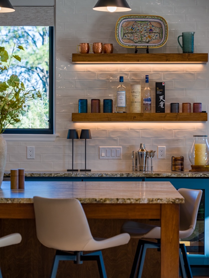 Kitchen views are real! Some new shots from a recent session of @bwdconstruction’s great work!
.
.
#kitchen #kitcheninspo #colorado #construction #marketing #customkitchen #production #joncahillphoto #mountainlife #customehome #kitchendesign #customhome