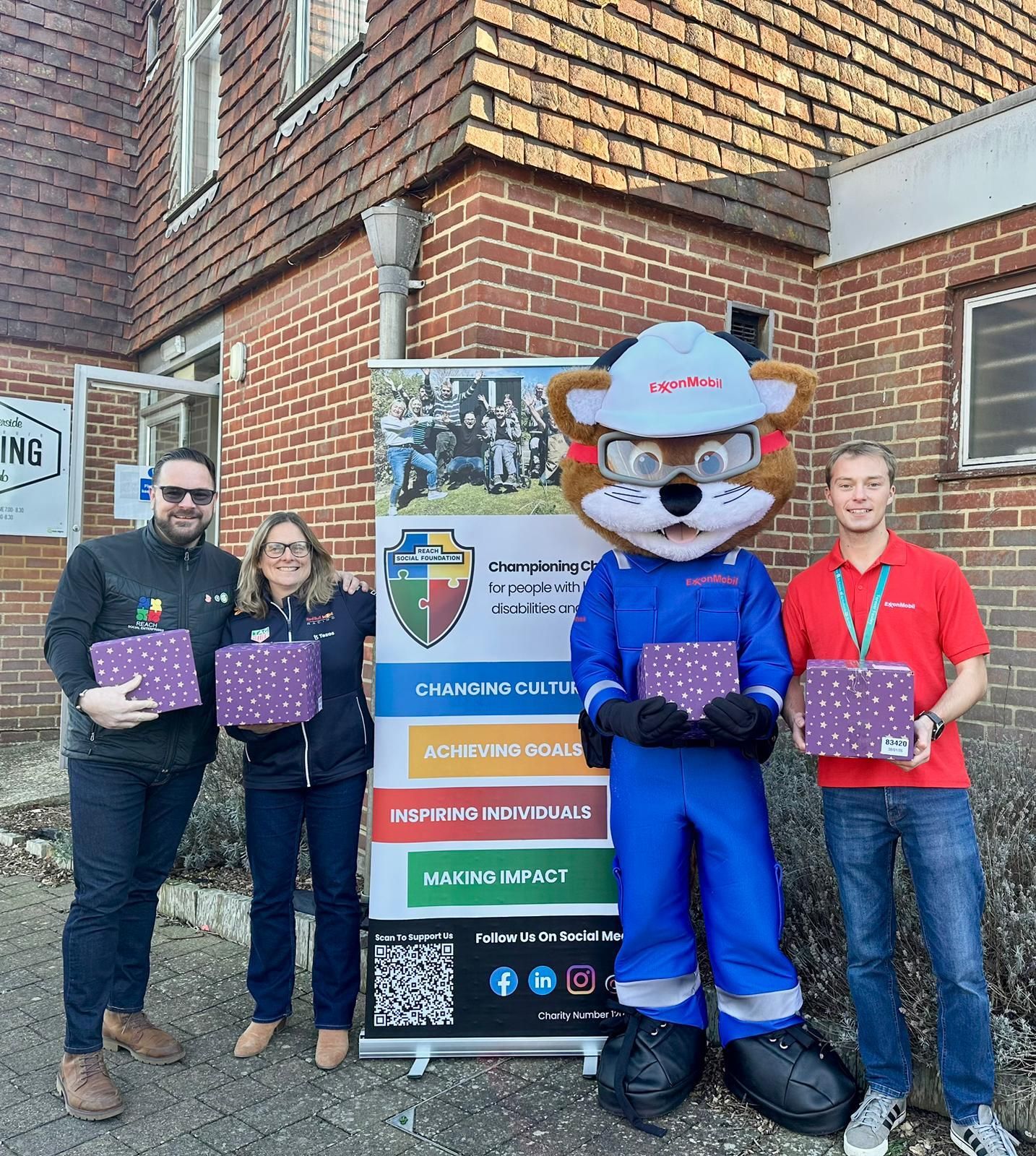 A huge thank you to our amazing supporters! 🎄
As we get ready for the Reach Christmas Fair on Saturday 6th December, we want to give a big shout-out to some of the incredible local businesses who have donated prizes for our raffle and tombola. Your generosity helps us raise vital funds to support adults with learning disabilities to gain skills, confidence and independence through our social enterprise.
Thank you to:
⭐ Antiques at No. 8
⭐ ExxonMobil
⭐ Scents of Occasion
⭐ Costa Coffee Totton
⭐ Totton Fish Bar
⭐ David Mellor Family Jewellers
⭐ Best Buy DIY
Every donation, big or small, makes a difference - and we are truly grateful for your support in helping us empower our community.
We can’t wait to welcome everyone to a fantastic festive day! 🎁✨
#SocialEnterprise #Southampton #Hampshire #LearningDisabilities #LearningDisability #SouthamptonBusiness #Charity