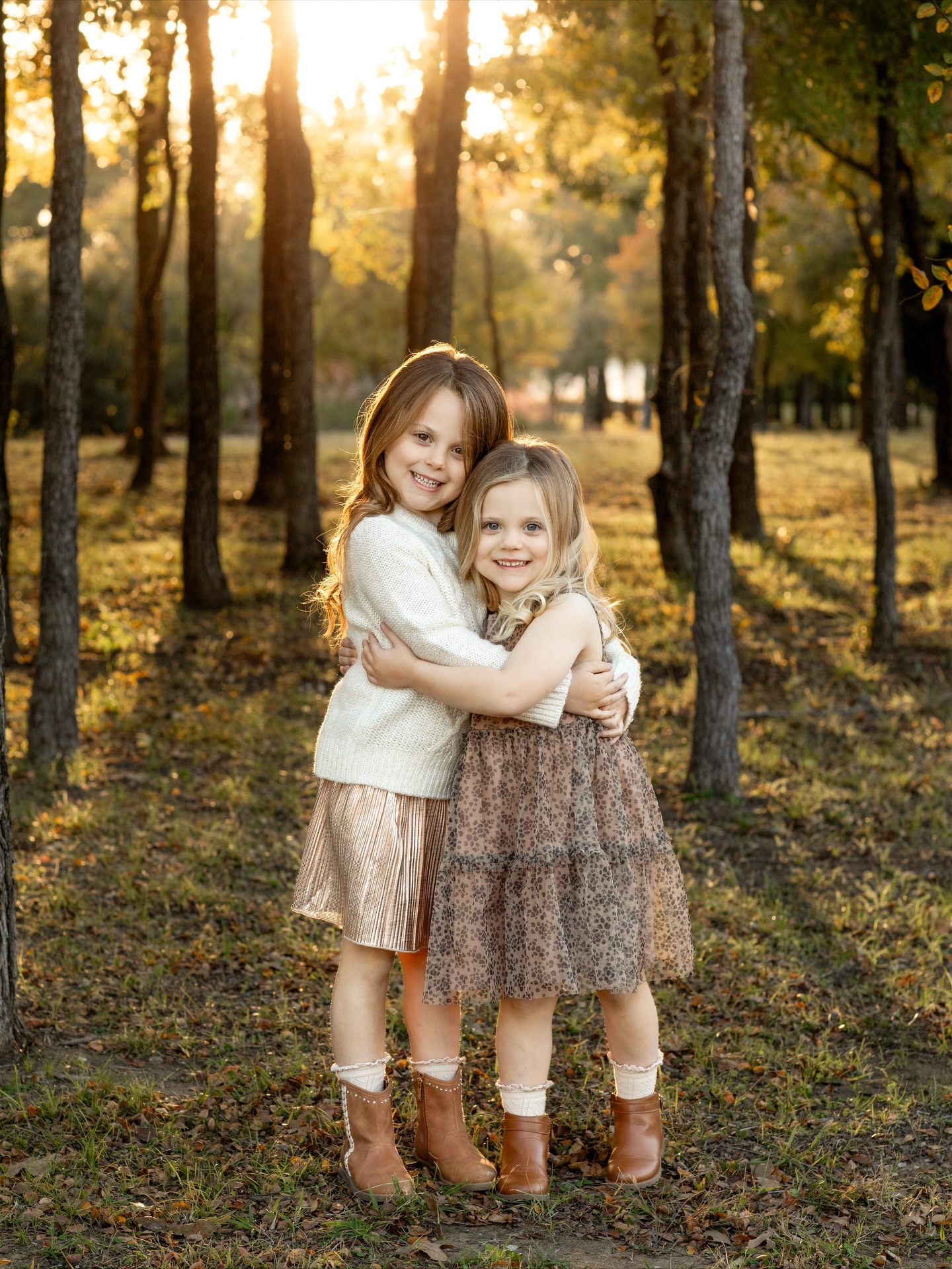 Sisters… the very first best friend
#DfwFamilyPhotographer #DallasFamilyPhotographer #LantanaFamilyPhotographer #FlowerMoundFamilyPhotographer #SouthlakeFamilyPhotographer DentonFamilyPhotographer FortWorthFamilyPhotographer WestlakeFamiilyPhotographer