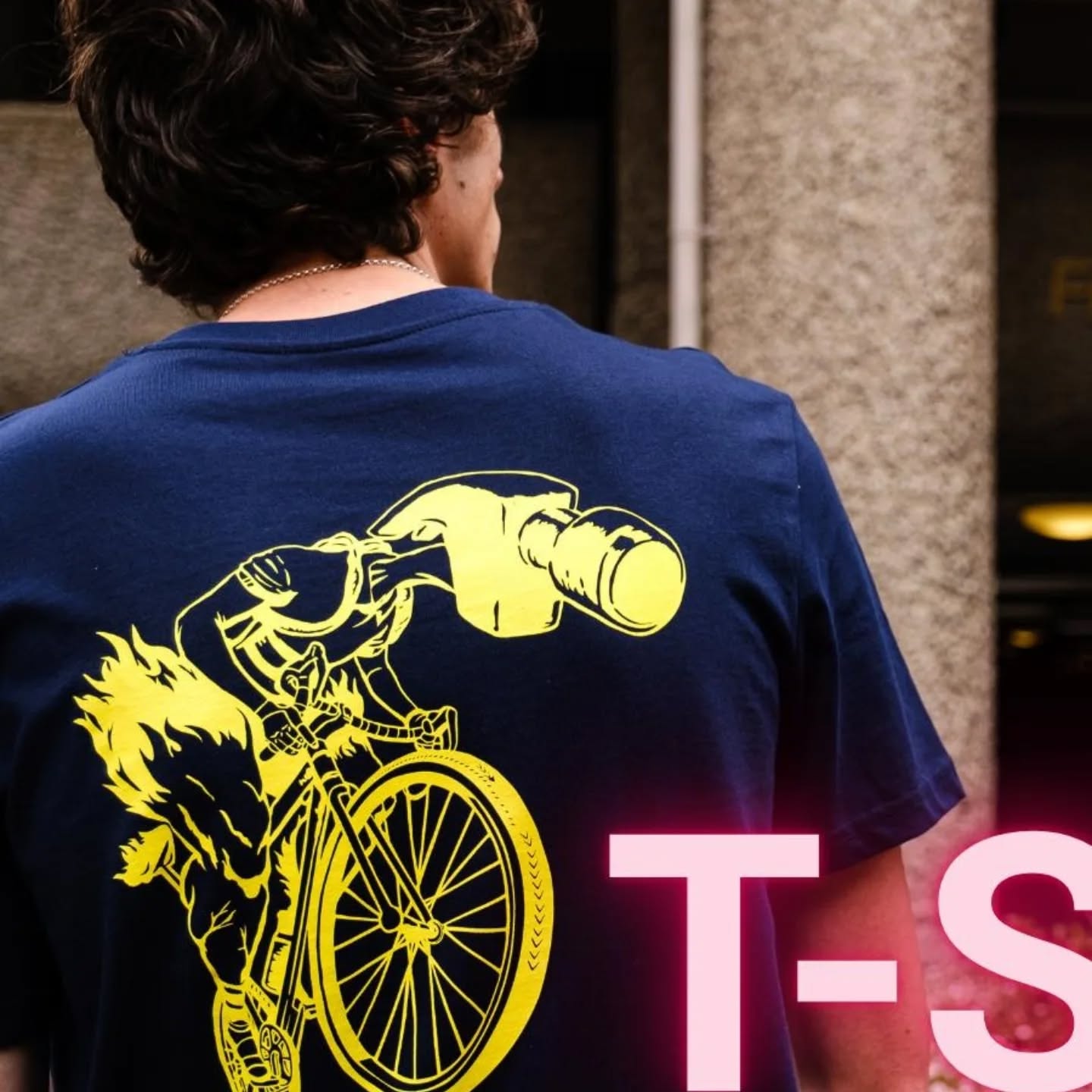 Christmas Gift Ideas 🎁🎄🎁🎄🎁🎄
For the person in your life who rides a bike 🚴♂️😀
T-SHIRTS featuring our take on familiar (and not so) cycling tropes.
£25.99
Check out the website 👆
#christmaasgift
#cyclinglife
#cyclingtshirt
#limitededition
#gift
#giftideas
#gifts
#giftsforher
#giftsforhim