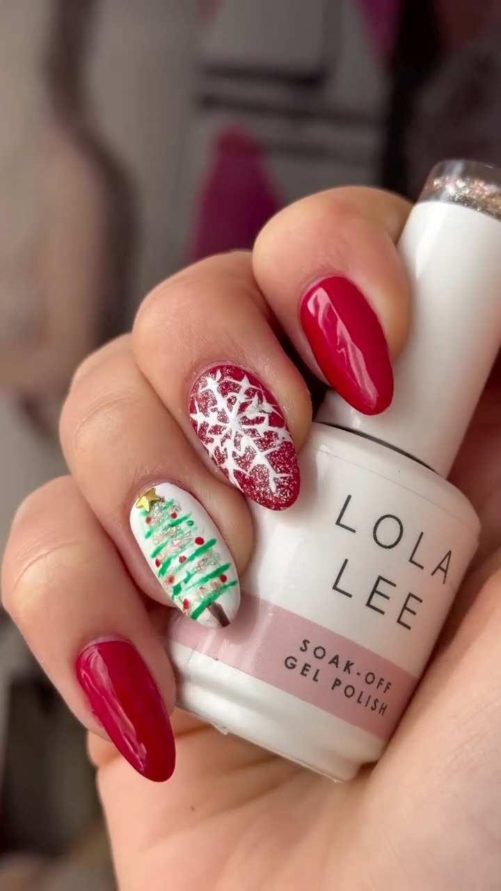 ✨🎄 This is where Dubai is getting ready this festive season. 🎄✨
Treat yourself to the ultimate holiday Mani Pedi at The Salon Dubai 💅✨
From classic winter shades to full festive nail art, your glow-up starts here.
💖 Mani Pedi – AED 189
✨ Nail art add-ons from just 10 AED
📍 12 locations across the UAE
Prices subject to 5% VAT
Book now & step into the season polished to perfection. ✨
#christmas #thesalondubai