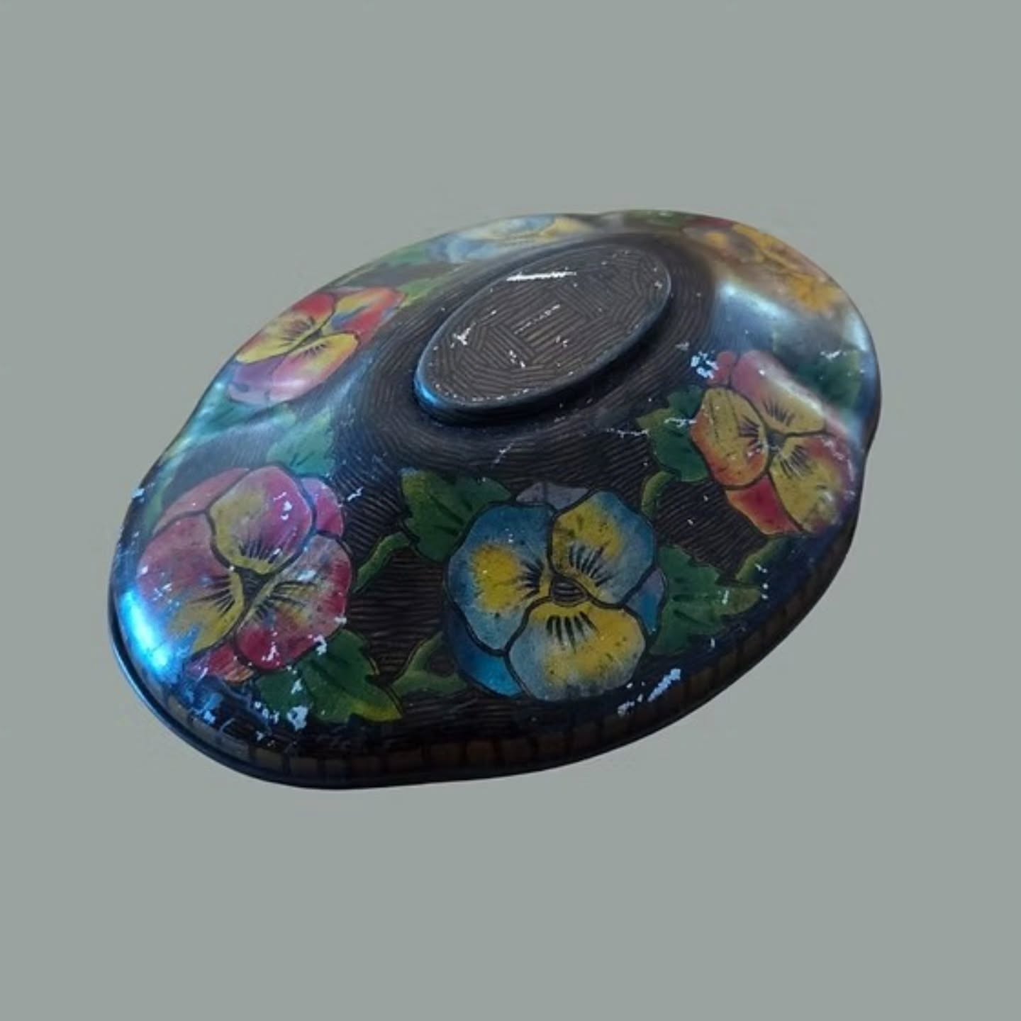 https://www.objetdart-stuff.co.uk/product-page/vintage-1930s-rowntree-s-floral-tin-pansy-design-york #tin