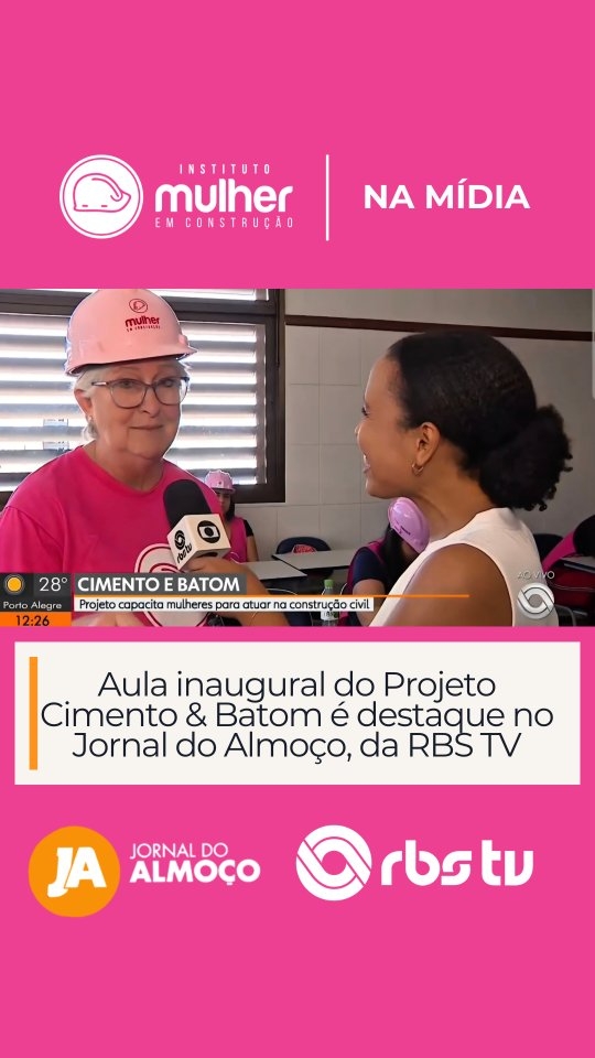 A aula inaugural do projeto Cimento & Batom, ganhou destaque no Jornal do Almoço, da @rbstv .
A repórter @marysilvareporter esteve no evento registrando o início das atividades e conversando com quem faz essa transformação acontecer no dia a dia.
Na participação, @biakern.oficial , fundadora e presidente do Instituto Mulher em Construção, reforça a importância da qualificação profissional como caminho para a autonomia econômica das mulheres.
A reportagem também traz a voz de quem vive essa mudança na prática: @queniamarisol uma ex-aluna que hoje é instrutora do Instituto falou sobre o impacto do projeto na sua vida.
Assista ao vídeo, compartilhe e ajude a ampliar essa rede de oportunidades.
Cimento & Batom é realizado pelo Instituto Mulher em Construção em parceria com a Caixa, por meio do Fundo Socioambiental.