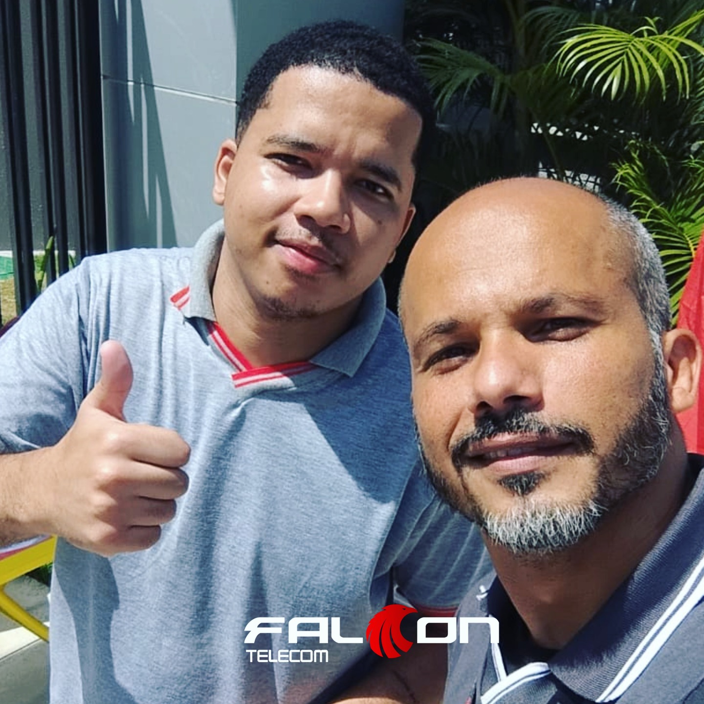 Dia de receber os novos moradores do Novo Lar Moinho com muita energia boa!
Nossa equipe Falcon esteve presente, tirando dúvidas, dando suporte e garantindo que cada pessoa saísse com a melhor opção de conexão para o novo lar.