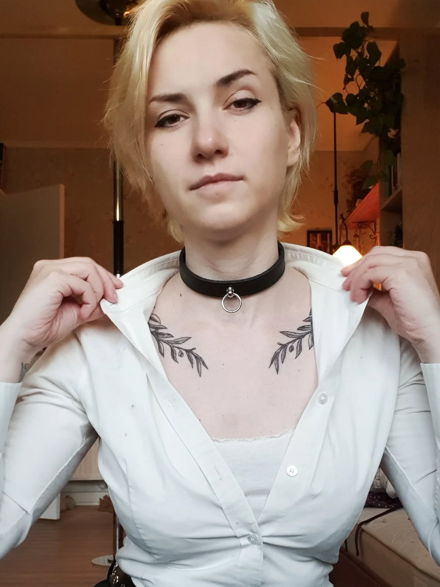 I'm blond now! Have been for a while but if you don't follow my stories, this is the official update.
I've been away from social media for quite some time and it's been so good.
I have mostly focused on writing and have gotten so far with book 3!
But I've also been doing a bunch of other stuff with the freed up time; I've been reading more, done lots of pole dance, been traveling, spent time with loved ones, and all that good shit ❤️
I still haven't figured out what's to come but I wanna try to start uploading here again once a week to get back into it and keep y'all updated ✨️
I used to write captions with my thoughts and about life, and I know a lot of you actually cared and enjoyed those posts, so why not give it another shot ✨️