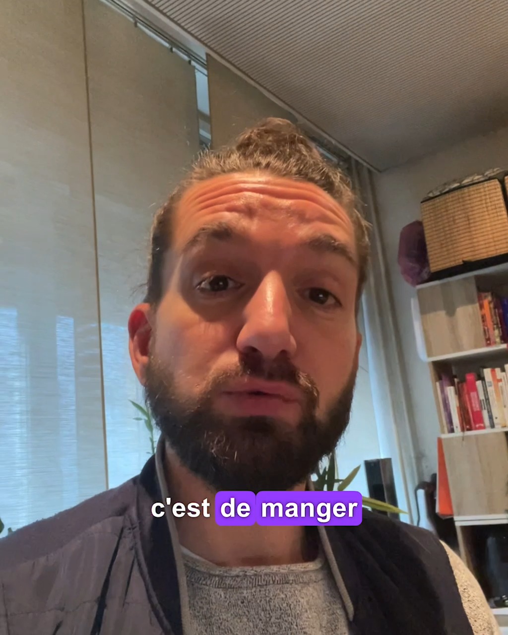 Le corps ne ment pas.
La lourdeur après le repas n’est jamais “normale”.
C’est une information.
Un message du ventre.
Un appel à ralentir, à écouter, à ajuster.
Les fascias gardent la mémoire de nos excès, de nos débordements, de nos précipitations.
Ils se tendent, se figent, se contractent — jusqu’à ce que la digestion devienne un poids.
Manger en conscience, c’est redonner de l’espace au ventre.
Et laisser le Qi circuler librement.
🌿 Ton corps sait toujours. Il suffit d’écouter.
#MédecineChinoise #ConscienceDigestive #SantéHolistique #MangerEnConscience #ÉcouteDuCorps #MédecineÉnergétique #AlimentationConsciente #DigestionNaturelle #Qi #Fascias #RespectDuCorps #BienManger #SagesseDuCorps #SantéNaturelle #SoutienDigestif #TaoDeLaSanté #SantéPréventive #ÉquilibreIntérieur #AlimentationÉnergétique #ZenGarden