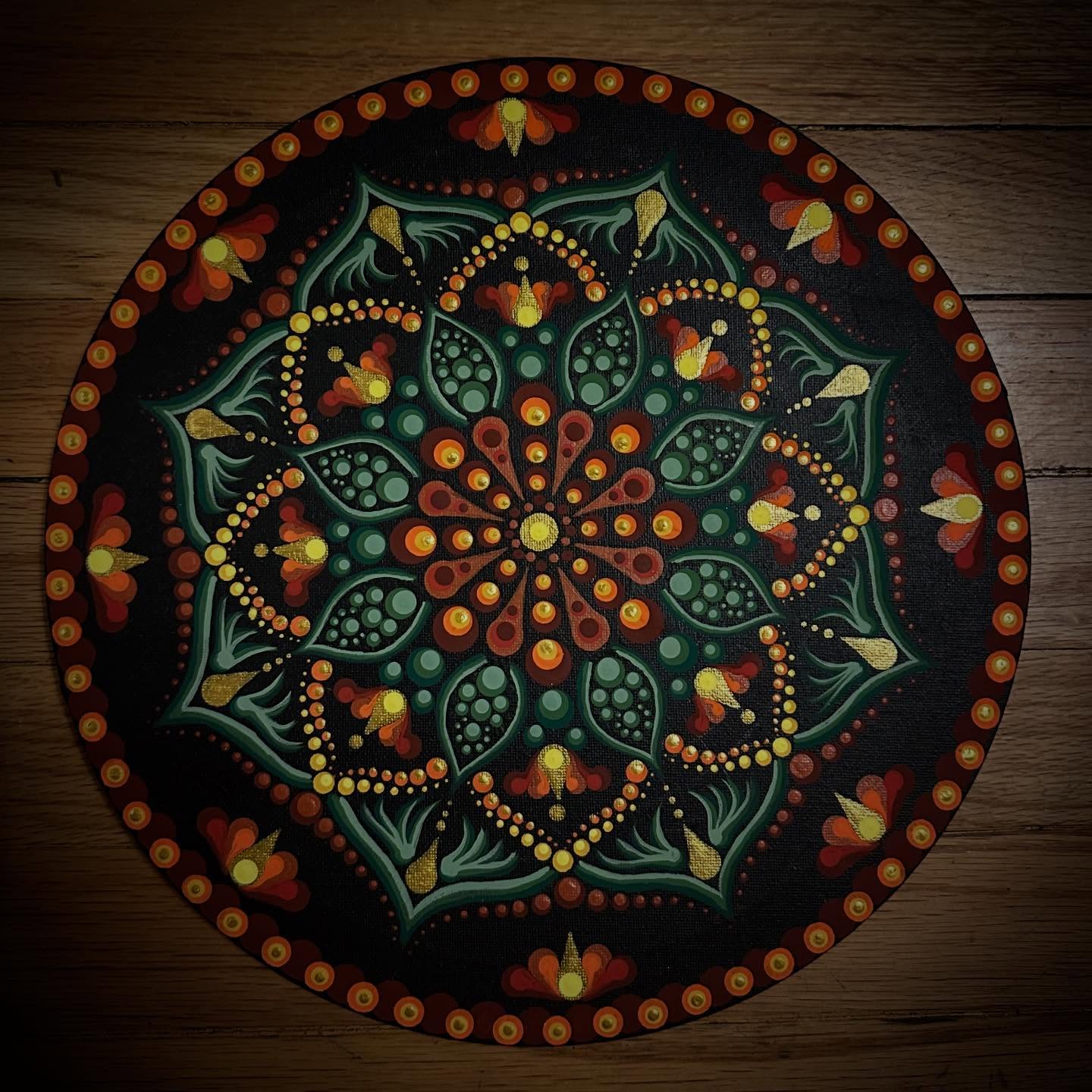 12 inch diameter.
Available at @thebefreehealingcenter
stop in and see all the awesome for our winter makers market this coming Saturday, December 6 from 1 to 4 PM !
#dotmandala #creativeflow