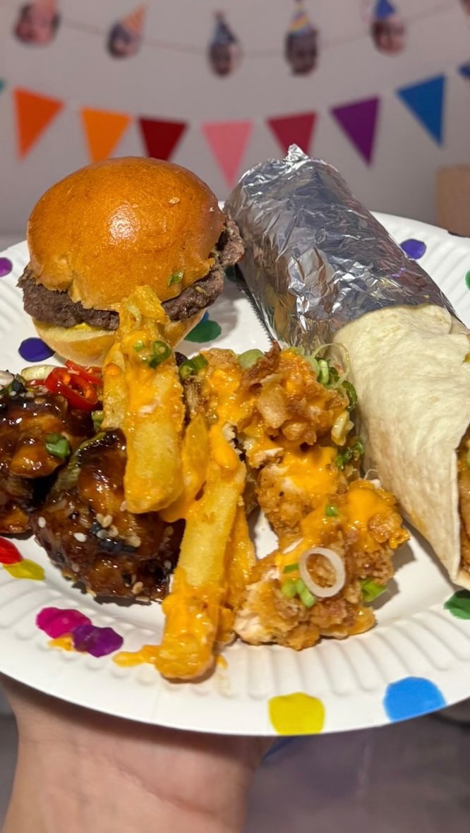 MOZA CATERING 🍔🍟🥤
We had an opportunity to cater our fantastic food for a birthday party. If this is something you’re interested in, then DM us to have a chat! 😁
#simplydelicious #burgers #halalburgers #bobsburgers #burgersuk #iver #moza #uxbridge #hayes #westdrayton #yiewsley #tasty #delicious #halal #halalfood #halalfoodie #foodstagram #foodblogger #brunel #bruneluniversitylondon #bruneluniversity #takeaway #doner #saucydoner #saucywings #saucystrips #donersub #saucydoner #nagadoner #doner #donerkebab #bengalidoner