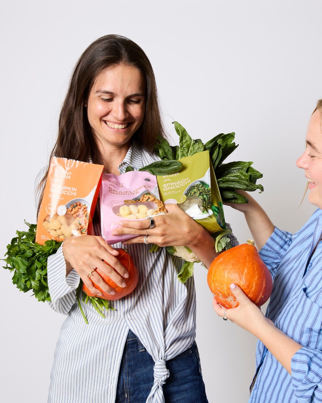 Eat your veggies 🥦
(And with Sunny & Luna also your pasta)