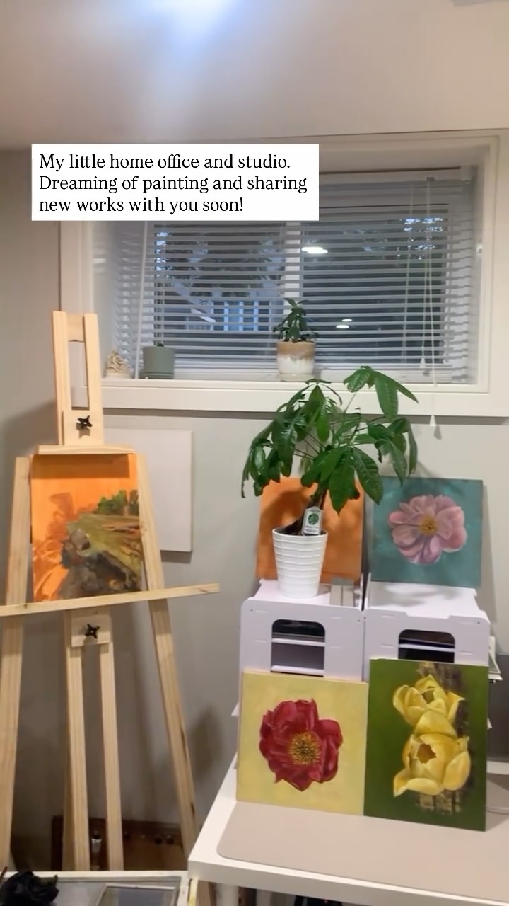 My little home office and studio. Dreaming of painting and sharing new works with you soon!
#oilpainting #hamiltonartists #womenwhopaint #artiststudiotour
