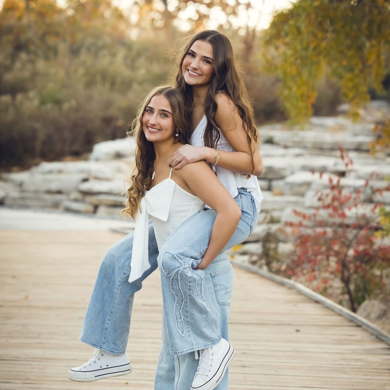 I love getting to see which images my seniors “favorite” in their galleries! Thanks again Josie and Stella for a fun shoot and best of luck with the rest of your senior year and college decisions!