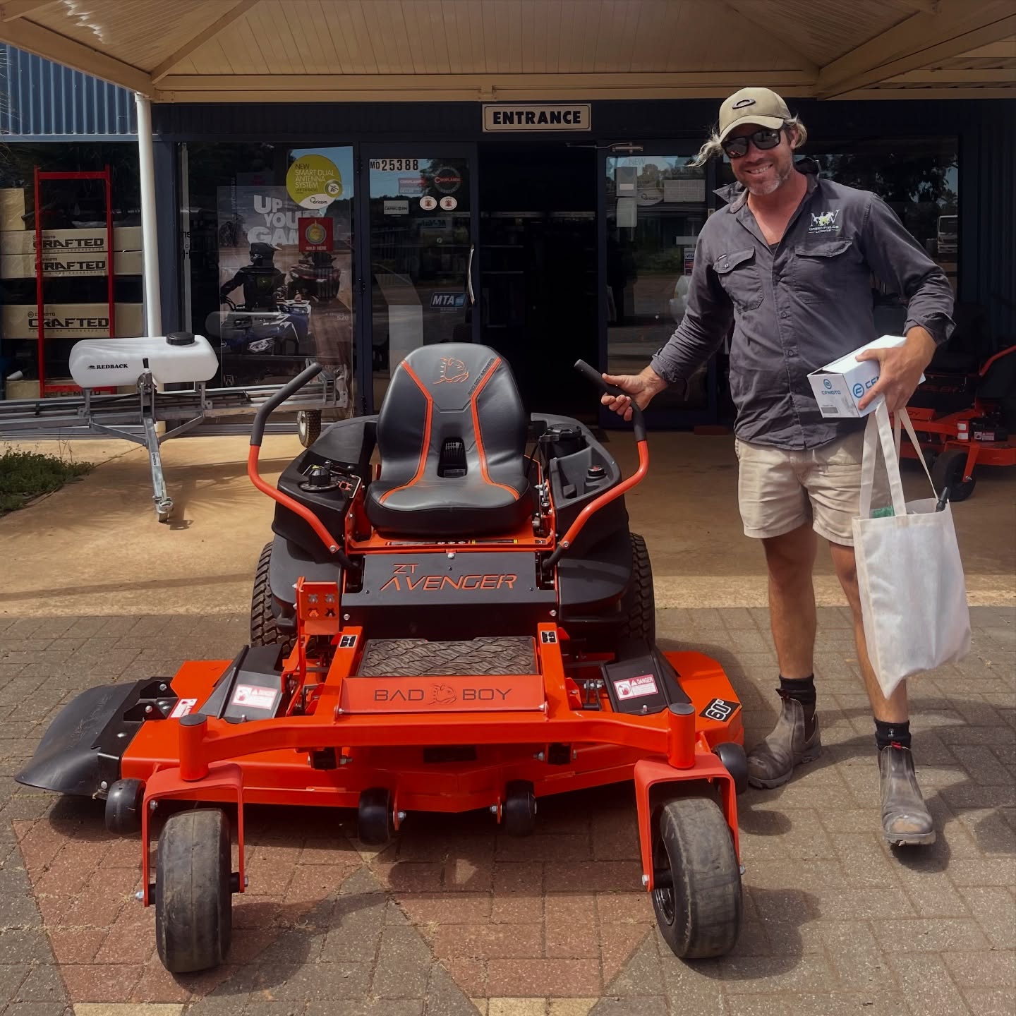 Capel’s New Bad Boy! 💪🧡💪
Lachy was all smiles for his first ever Zero Turn test ride and couldn’t resist taking this new Bad Boy Mower with big 60” deck home to Capel.
Built with a commercial grade all steel, all welded frame and deck, you won’t find a stronger mower on the market, plus expect brute force quality with every mower built in the USA!
(PS - Exclusive to Southern Forest Machinery, get $750 of FREE accessories this month only) limited mower stock left so be quick! Run don’t walk!!!
@badboymowers_au
#manjimup #manjimupwa #bridgetown #pemberton #nannup #franklandriver #boyupbrook #capelwa #lawnwa #lawncare #lawnmowing #badboymowers #southwestwa #southernforestsandvalleys #southernforestswa