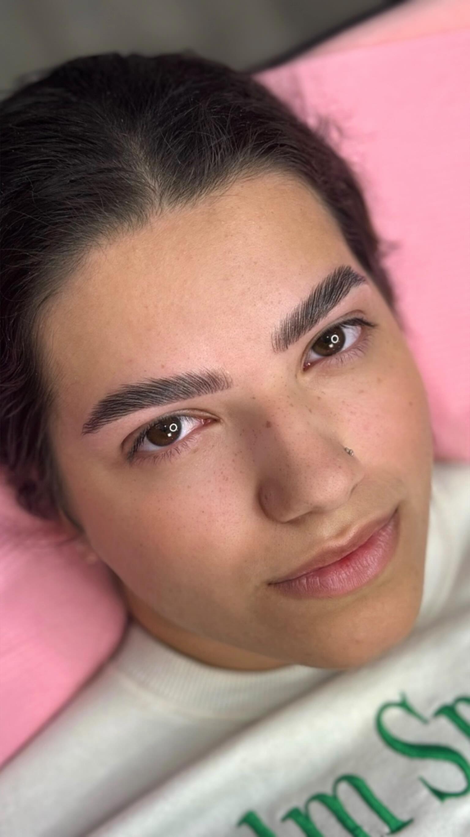 ɢᴇᴛ ᴛʜᴇ ʟᴏᴏᴋ: ᴇʏᴇʙʀᴏᴡ ʟᴀᴍɪɴᴀᴛɪᴏɴ + ᴛʜʀᴇᴀᴅɪɴɢ
SHOP 🛍 | TRAIN 📚 | BOOK 💌
WWW.KISSMYLASH.SHOP