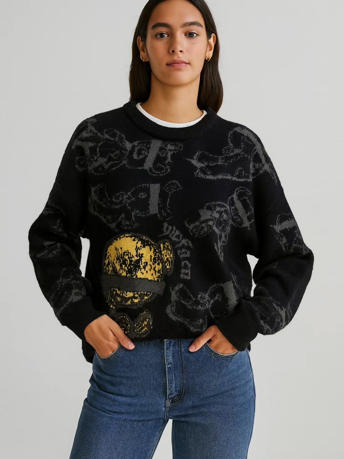 YWFG Chunky Black Sweater
Shoulder: 18 inches
Bust: 45 inches
Sleeve Length: 22 inches
Length: 23 inches
Condition: Excellent
Key Features:
Chunky Jumper/Sweater
Warm and cozy, perfect for winter days
Price - 699 inr (inclusive of delivery charges)
DM to Book!