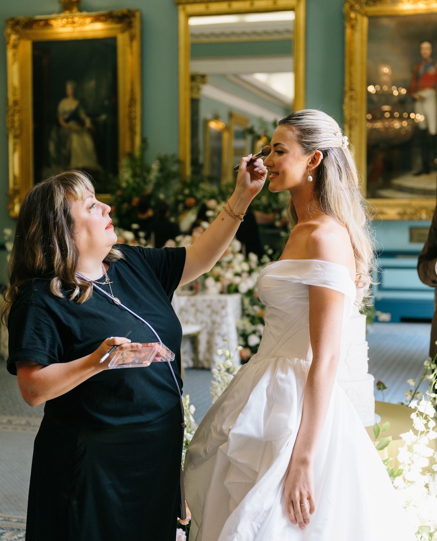 You’ve seen the cover—now step behind the scenes with our Director Laura as the glam magic unfolds
Feature @weddingshoneymoonsmedia
Planner & Stylist @lafeteofficial
Assistant Planner @_me_and_o_
Value: @116pallmall
Photographer @charlottegriffithsphotographer
Videographer @vicriverofilms
Florist @rawbloomfloristry
Models @thejacobscouple
Hair & Makeup @klluxebeauty
Cake @peboryon
Tableware @the_social_kitchen
Table Linen @chateaunoireventhire
Chairs @londoneventhire
Bridal Gown @josephinescottlondon
Bridal Shoes @charlottemillsshoes
Bridal Accessories @debbiecarlisle_
Stationery @paigenco
Ring (for her) @sifjakobsjewellery
Ring (for him) @platformjewellers
Groom’s Attire @hockerty_official
.
.
.
#weddinghairlondon #londonweddingmakeupartist #luxuryweddingdesign
#londonbridalhairstylist #internationalmakeupartist #ukmakeupartist #destinationmakeupartist #londonbridalmakeupartist #bridalhairlondon
#bridalmakeuplondon #londonmakeupartist #londonhairstylist
#londonweddinghairstylist #weddingdresslove #luxurywedding
#bridalbeautyinspo #bridalstyle #londonwedding #klluxebeauty #citywedding #featuredwedding