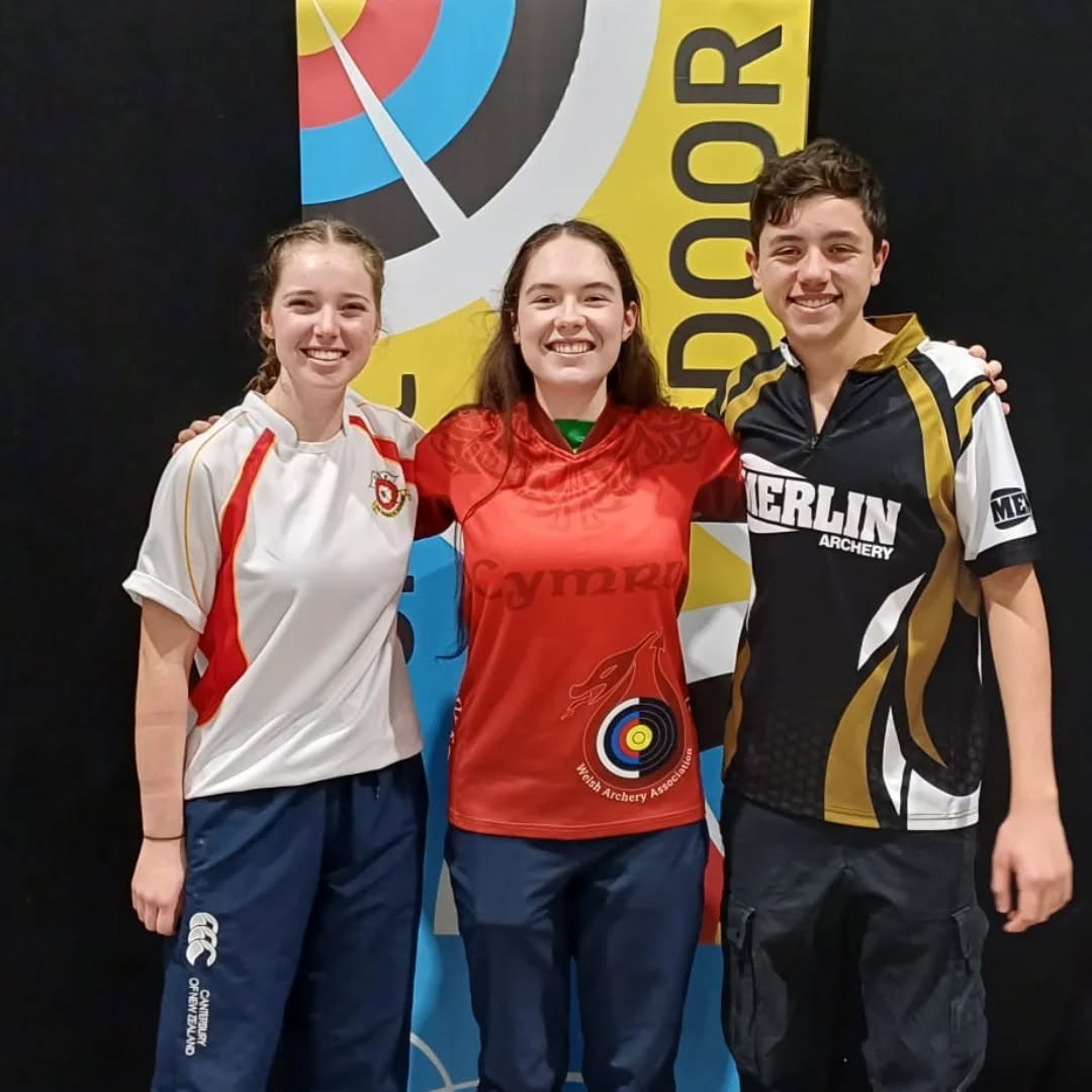 National indoor championships!
This weekend marked @archerygbofficial indoor weekend, where hundreds of archers both junior and senior competed.
5 of our archers shot over the weekend, and we're incredibly proud of their determination and the success that they achieved.
We're incredibly proud to celebrate the national titles bought home by @bellabruguier in the U21 compound and @mattthebarebow in the U18 Barebow.
Congratulations to everyone who shot and supported our archers, can't wait to see what next year holds!!
📸@archery_bimble
#archerycompetition #JNIC #nationalindoors
#archerygb #team #goldmedal