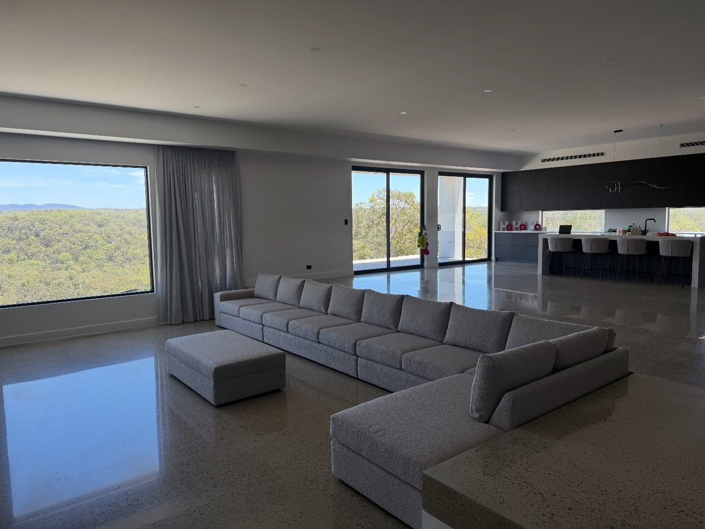 Imagine over looking that view in comfort 🙏
We just delivered this beautiful custom corner sofa to Kurrajong Heights today and oh WOWZIE it looks amazing! It was custom made to size and chosen fabric to fit this sunken lounge room space 🙌🏽
Let us create your dream lounge today ☁️ @knownforloungessydney
#customsofa #customlounge #homedecor #lshapesofa #sunkenloungeroom #loungeroom #australianmade #sydneyfurniture #interiordesign #furniture #cornersofa #trendinginteriors