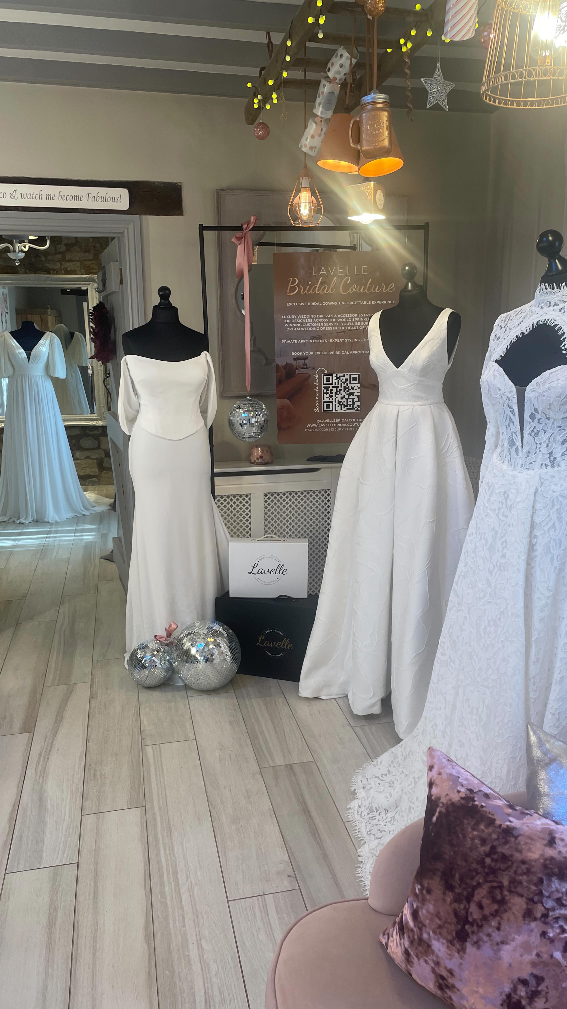 Come with me to @blackwellgrange for the @cotswolds.weddings winter wedding fair ❄️
It’s going to be a magical day full of lots of incredible suppliers and amazing couples 🤍
@cotswoldsconcierge
@warwickshire.concierge
#blackwellgrange #winterweddingfair #cotswoldwedding #bridalboutique