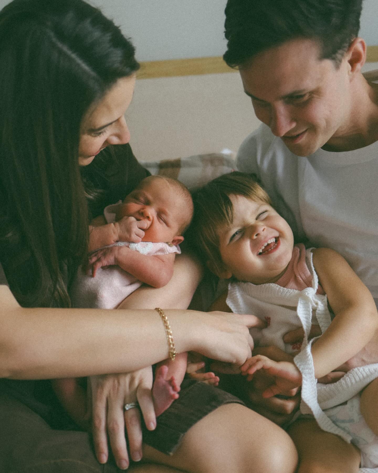 The shift to life with two is full, loud, tender and absolutely magic. These are the stories I love to document… a big sister discovering her lifelong buddy, parents embracing familiar chaos with confidence, and a tiny bub who fills everyone’s hearts right up. 🥰
#perthnewbornphotographer #perthfamilyphotographer #perthphotographer #familyphotoshoot #newbornphotography