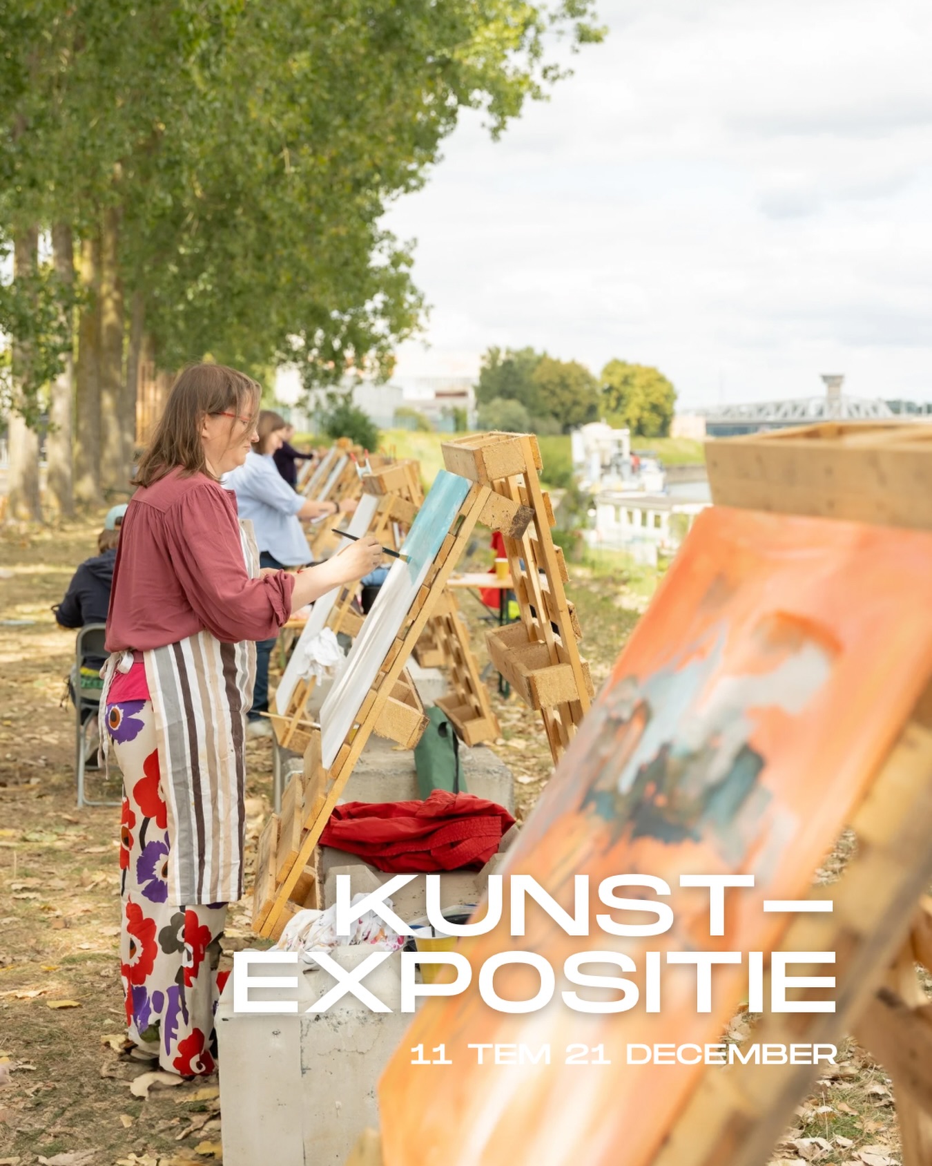 Herinner je je nog onze kunstwedstrijd Art aan de vaart op 23 augustus 2025? 🎨 Goed nieuws!
Van 11 tot en met 20 december kan je de resultaten van deze werken komen bezichtigen in het GC de oude pastorie. Frans Van Der Aa en Paul Meersman zullen de tentoonstelling inleiden.
Een werk gezien voor aan de muur bij je thuis? Sommige werken kan je kopen. De opbrengst hiervan gaat naar een doel doel!💫
Meer info kan je terugvinden op de website van gemeente Kapelle-op-den-Bos onder de rubriek ‘activiteiten’.