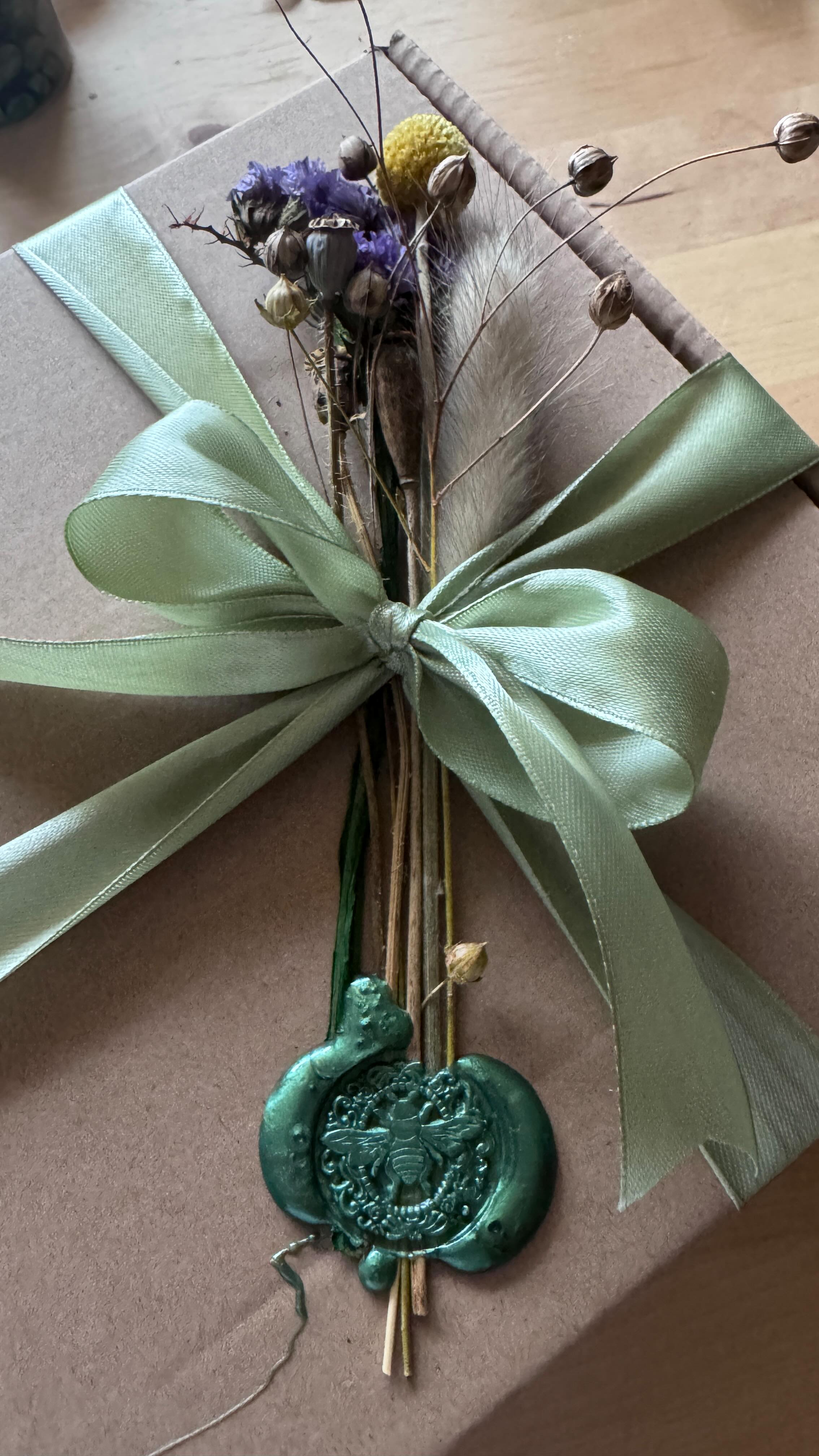 My bees deserve a little festive fun, so I added some cute snowmen between the hives 🐝🎁🧑🎄🎄❤️
This video is other side of me who will always find something fun to play with, I suddenly thought that even my bees deserve a little decoration.
I’m still a big kid at heart- lucky to still have my parents and even my grandmother and maybe that’s why I keep that playful side alive. A little bit silly, a little bit quirky, but always enjoying the moment😊
I also hope those tiny lights will scare away the wild animals that sometimes wander around the hives.
.
.
.
#christmas #festivetime #xmasdecorations #decoration #irishbees #beekeepinginireland