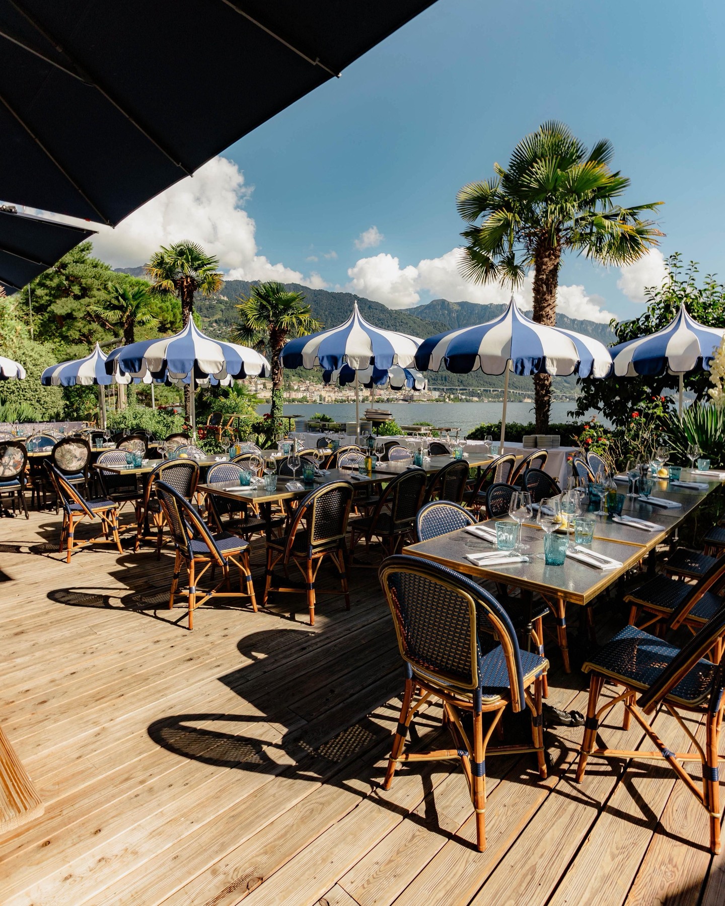 To design moments that feel like alignment,
like presence,
like coming home to yourself.
Because a wedding is not an event.
It’s a transformation.
A shift.
A doorway into a new chapter of being.
And every detail — every stem, every table, every breath —
is part of the ceremony of becoming.
Planning, production, floral design & stationery @gaeadesignevents
Venue: @lavillamontreux
Photography @kuenzli.photography
Hair & Makeup @sinemyavsaner
Strings: @susanne.isenberg & Camille Ducroux
Music & Entertainment @bravo_wedding_music
Light & Tech @_ilightyou_Chairs rental @options_ch
Behind the scenes videos for GAEA: @switzerland_dronefilming
Second Shooter @camillebressan
#GAEAExperience #DesignedWithIntention #SacredCelebrations