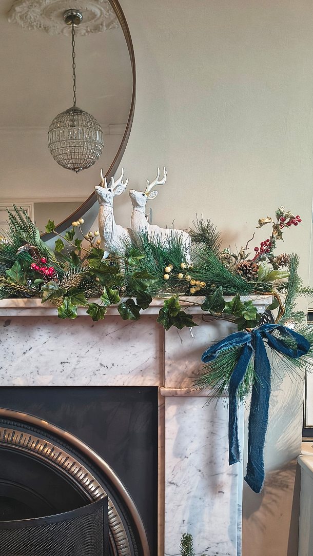 Festive touches are finally in place 🎄✨
The beginning of December always feels like the perfect time to bring Christmas into the home. In our front room, we focus on creating a warm and inviting atmosphere. It’s a cosy spot away from the TV where the family gathers by the fireplace each evening. It’s also our favourite place to enjoy a hot chocolate or relax with a glass of wine. 🍷
We’ve added a sprinkle of Christmas to the front door and staircase, with a little extra magic on the dining table too.
Do you decorate your whole home for Christmas, or just a few special spaces?
#christmastime #festivedecor #homeforchristmas
#christmasatmosphere🎄