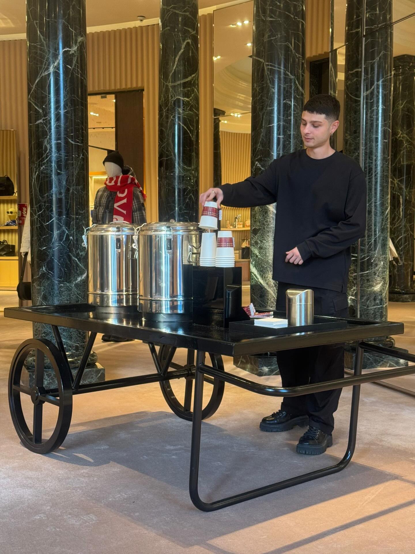 Hot Chocolate & Mulled Wine para Burberry en Paseo de Gracia ❄️☃️☕️