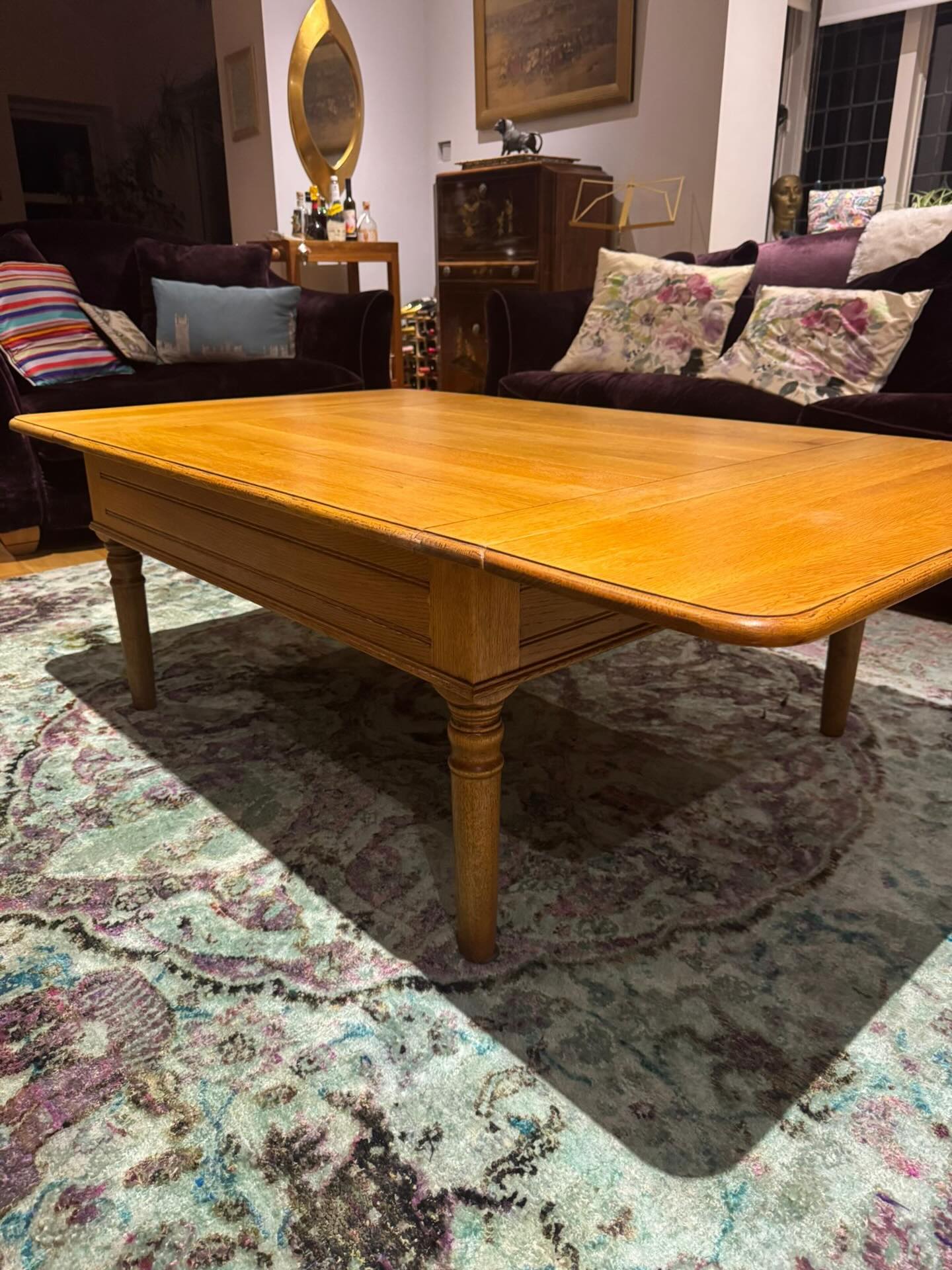 Coffee table expertly stripped and repolished, restoring its natural beauty and charm. A perfect example of traditional craftsmanship meeting modern interiors.
#CoffeeTable #FurnitureRestoration #FrenchPolishing #RestoredFurniture #Woodwork #Craftsmanship #TraditionalSkills #HandFinished #BespokeFurniture #LuxuryInteriors #LondonCraftsman #HeritageRestoration #FurnitureMakeover #OakFurniture #WoodRestoration #TableRestoration #AntiqueFurniture #FurnitureCare #SustainableInteriors #HomeImprovement #InteriorDesignUK #MadeInLondon #FurnitureRepair #FineFinishing #FurnitureRefinishing #ExpertCraftsmanship #ClassicInteriors #FurnitureTransformation #PolishedToPerfection #BoylesFrenchPolishers