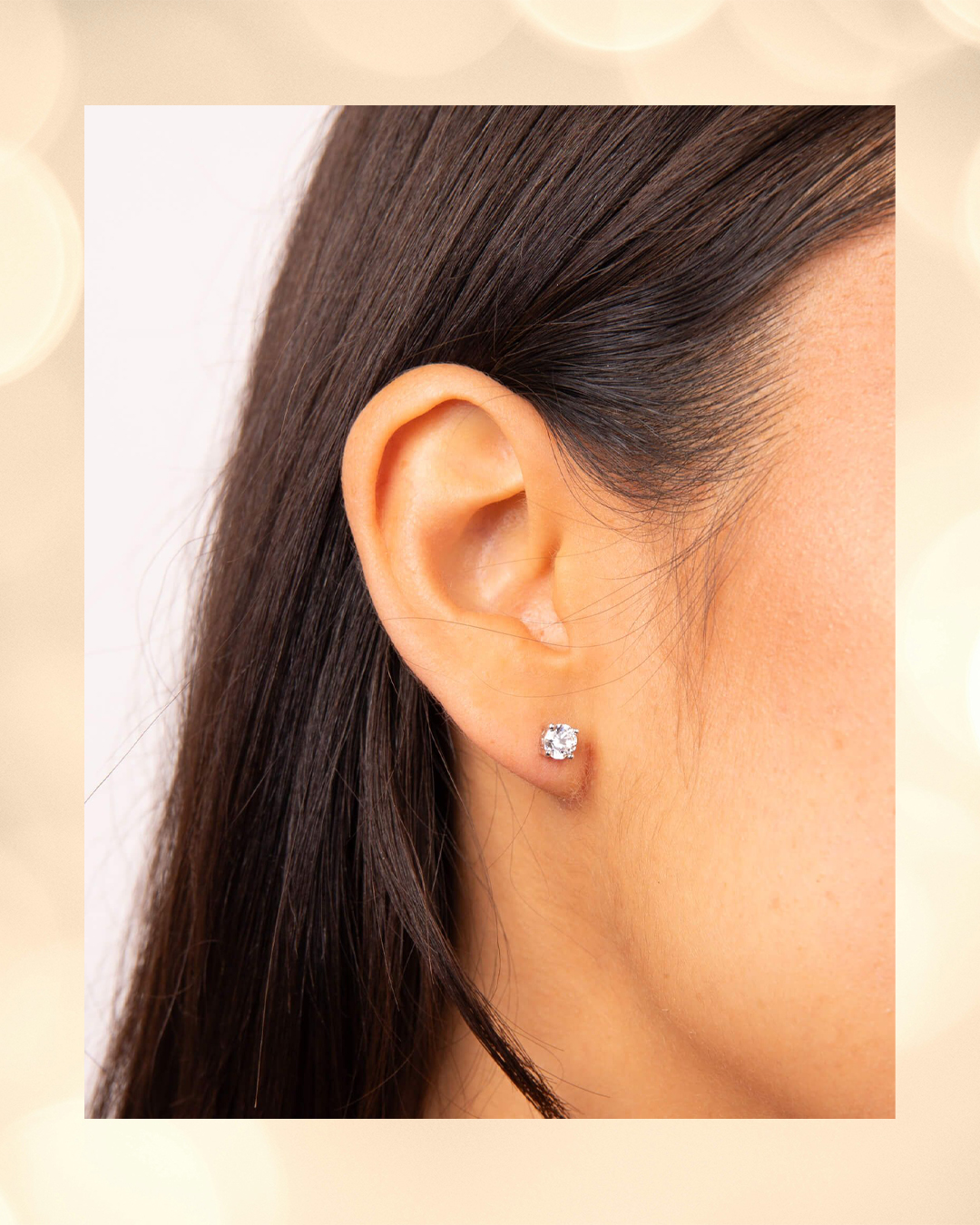 The Christmas countdown continues with something beautifully classic.
For Day 2, weโre giving you 40% off our 0.5ct 4 claw solitaire stud earringsโa style designed to shine from day to night with unmistakable Diamonfire sparkle.
A gift theyโll wear forever (or a little self-gifting moment you wonโt regret!).
#diamonfire #12daysofxmas #diamonfirejewellery #24hoursale