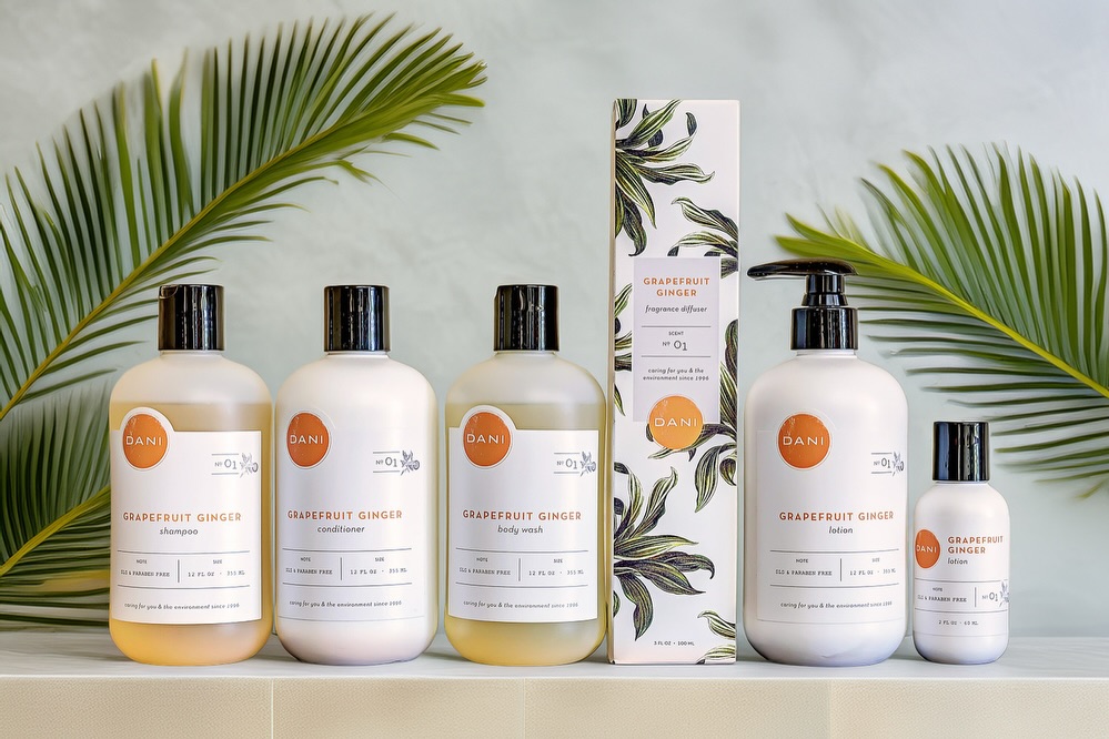 ☕️12 Days of Wall Street countdown☕️
Day 9- Today we’re highlighting one of our favorite touches — our locally sourced amenities. From handcrafted soaps and lotions to your morning coffee and tea, every detail in your suite is thoughtfully chosen from right here in Central Oregon. It’s our way of welcoming you with warmth, comfort, and a true taste of Bend as we celebrate 12 years of Wall Street Suites.
#wallstreetsuitesbendoregon #downtownbend #dogfriendlyhotels #boutiquehotels