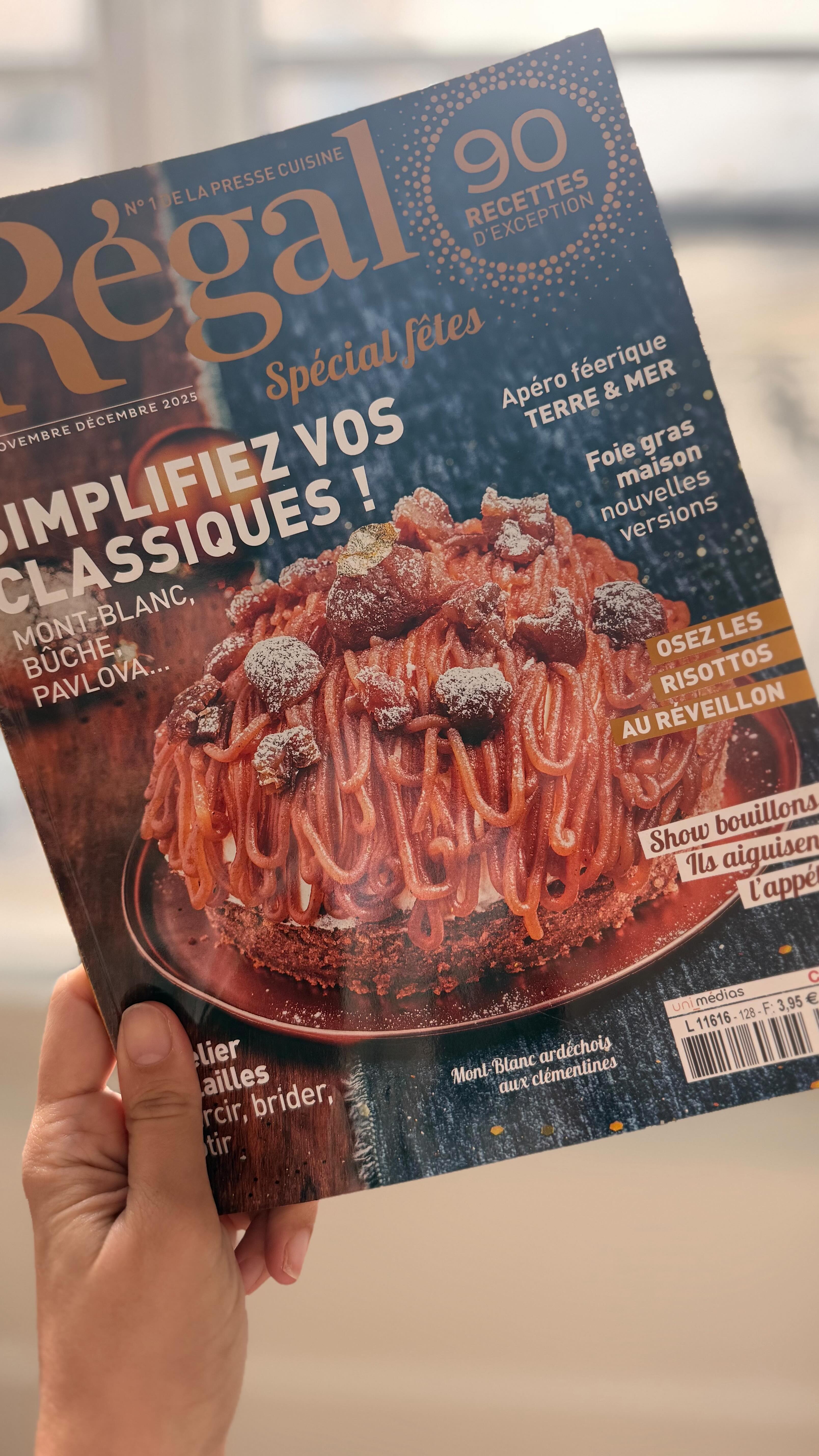 🔥Tarama et Tarama Noir dans le @regal_magazine des fêtes! 🔥
🖤Très heureux d’être dans la sélection premium et d’avoir parlé de l’histoire et des variantes du tarama.
.
.
.
.
.
.
.
.
.
#evievane #dinanikolaou #faitmaison #traiteurgrec #traiteur #restaurant #restaurantparis #restaurantgrec #mezzes #collegeculinairedefrance #lefooding #timeout #anousparis #greekfood #healthyfood #catering #pita #souvlaki #gyros #tarama #feta #food #bestrestaurantparis #spitiko
#EviEvane #CateringGrec #TraiteurParis #SaveursDeGrèce #ÉvénementGourmand #tarama