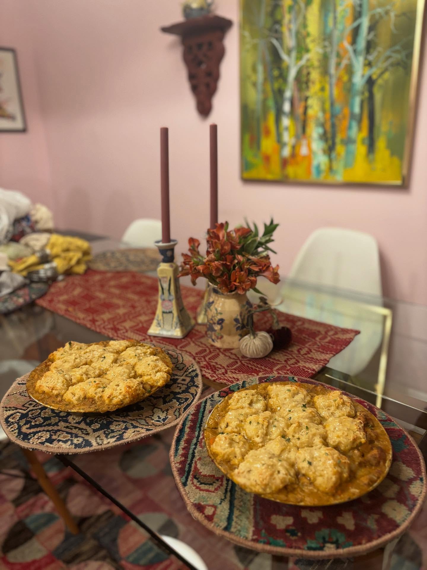 Thankful for all of our wonderful customers this week! Hope everyone enjoyed their pies, cornbread, and chutney! 🥧🍁👩🏼🍳 We’ll be offering desserts and sides again around Christmas. What would you like to see on the menu? Let us know!